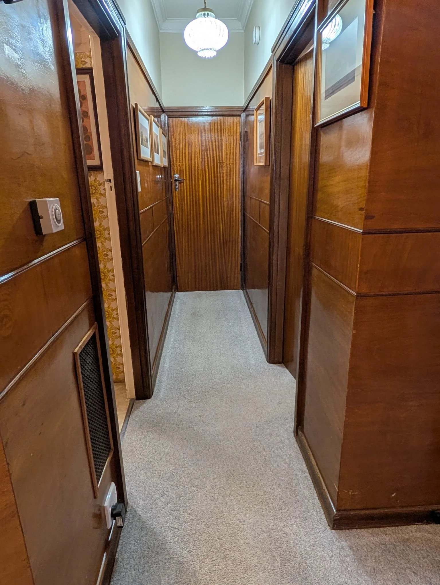 26-brown-street-06-hallway-detail.jpg