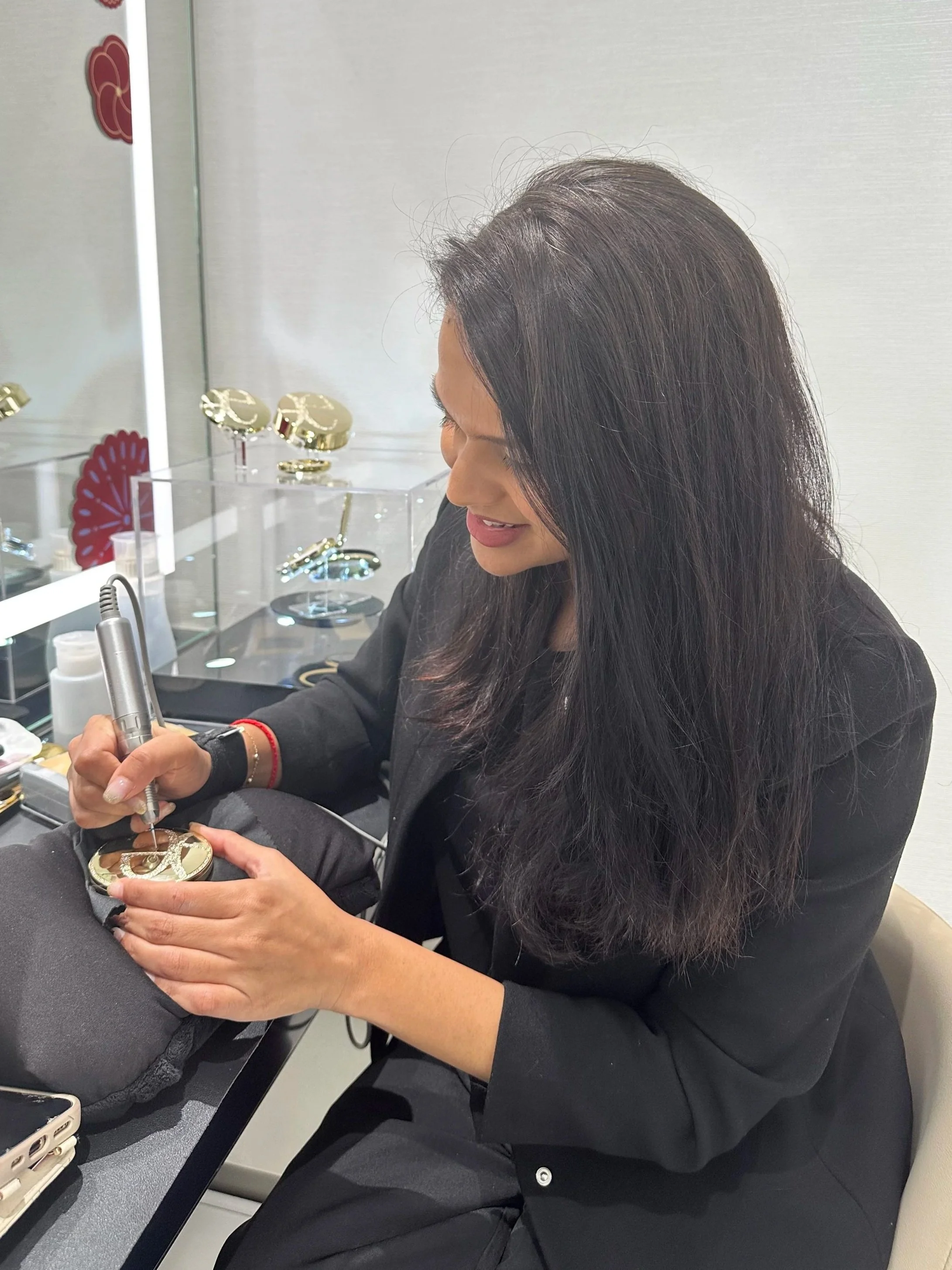 On-site Engraver Hong Kong Hand Engraving for Albion