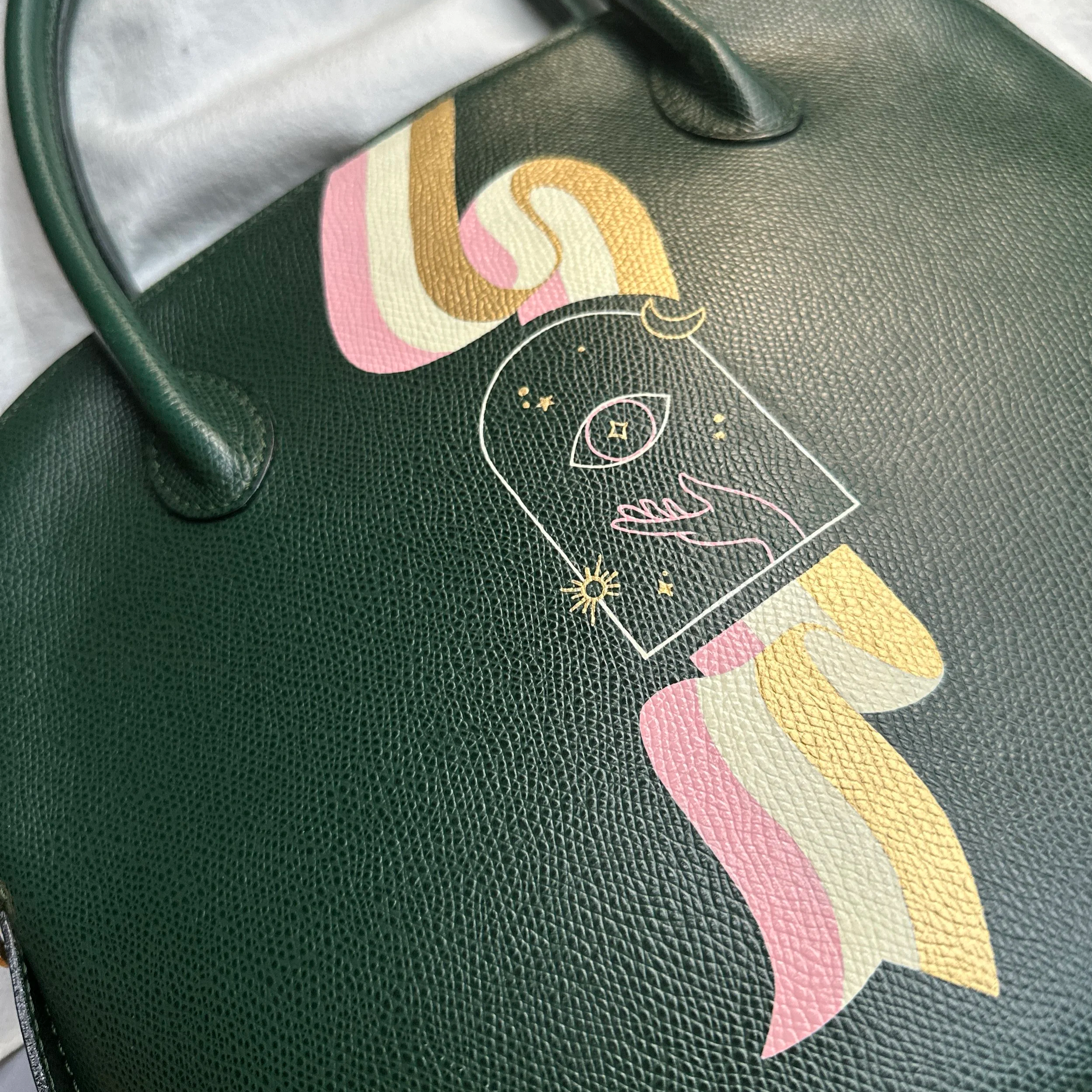 Leather painting on luxury bag Hong Kong