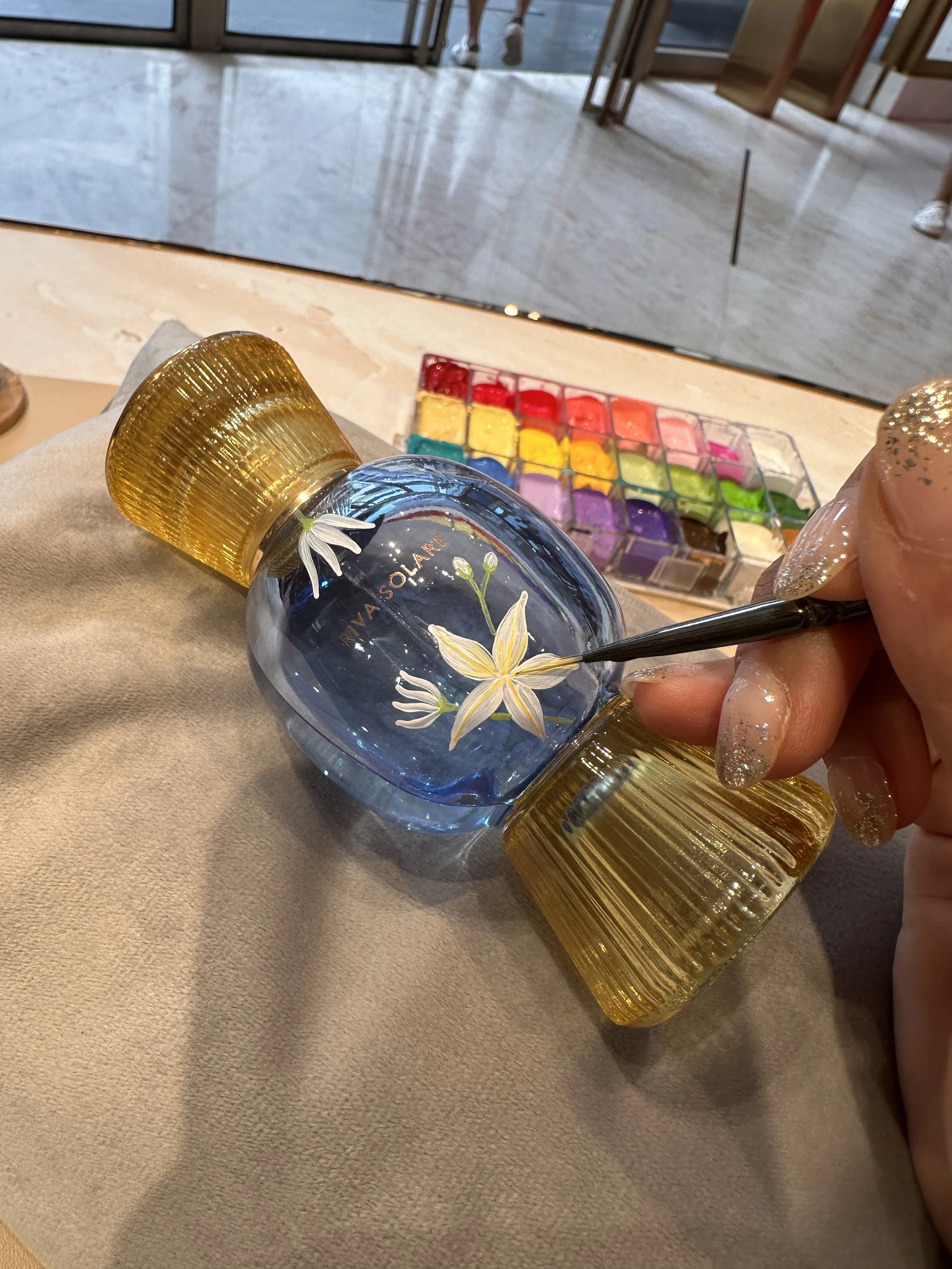 Onsite Bottle Painting Artist Hong Kong