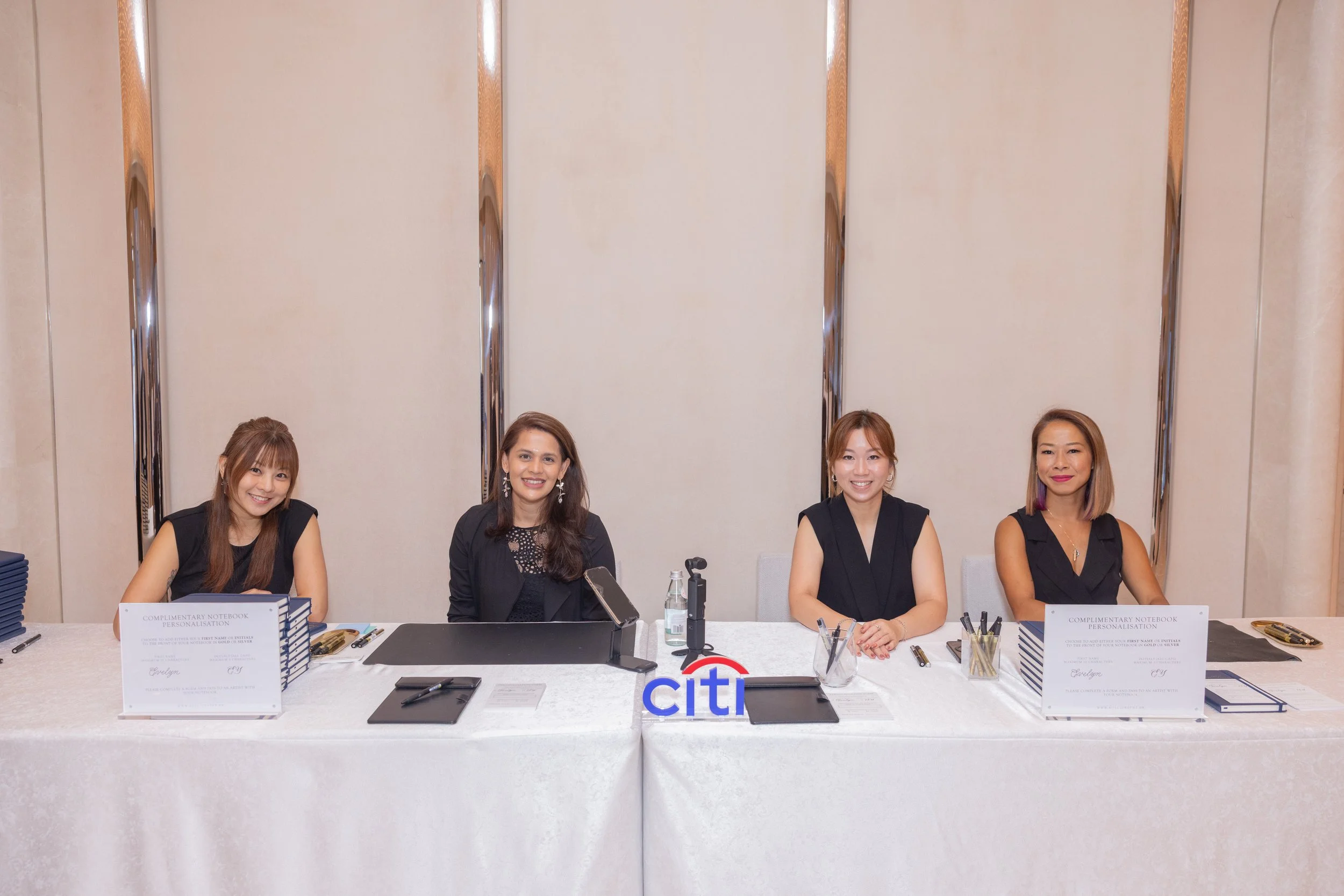 On-site Calligraphy on Notebooks for Citi Hong Kong Executive Summit