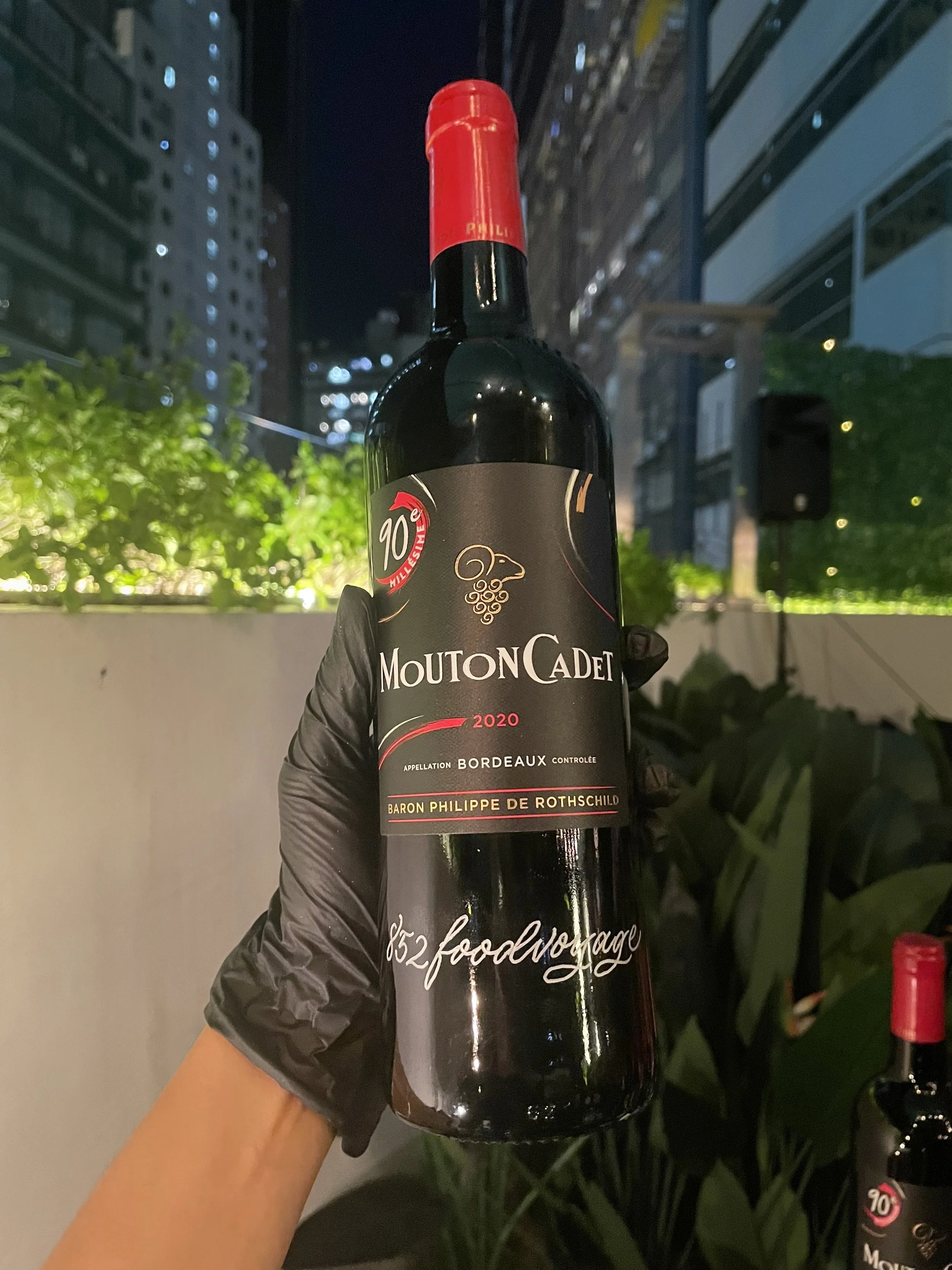 Hand Engraved Wine Bottles Hong Kong
