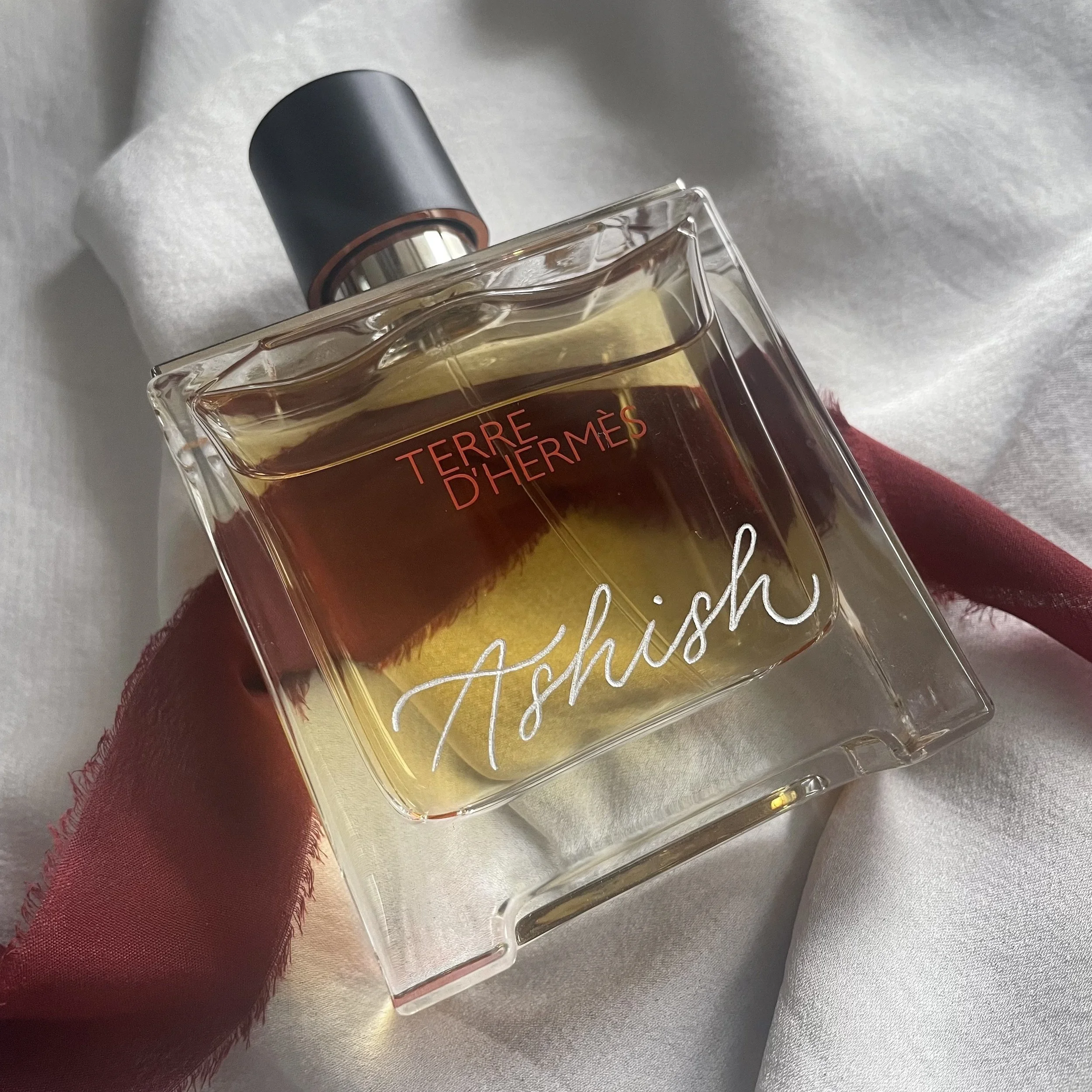 fragrance engraving hong kong