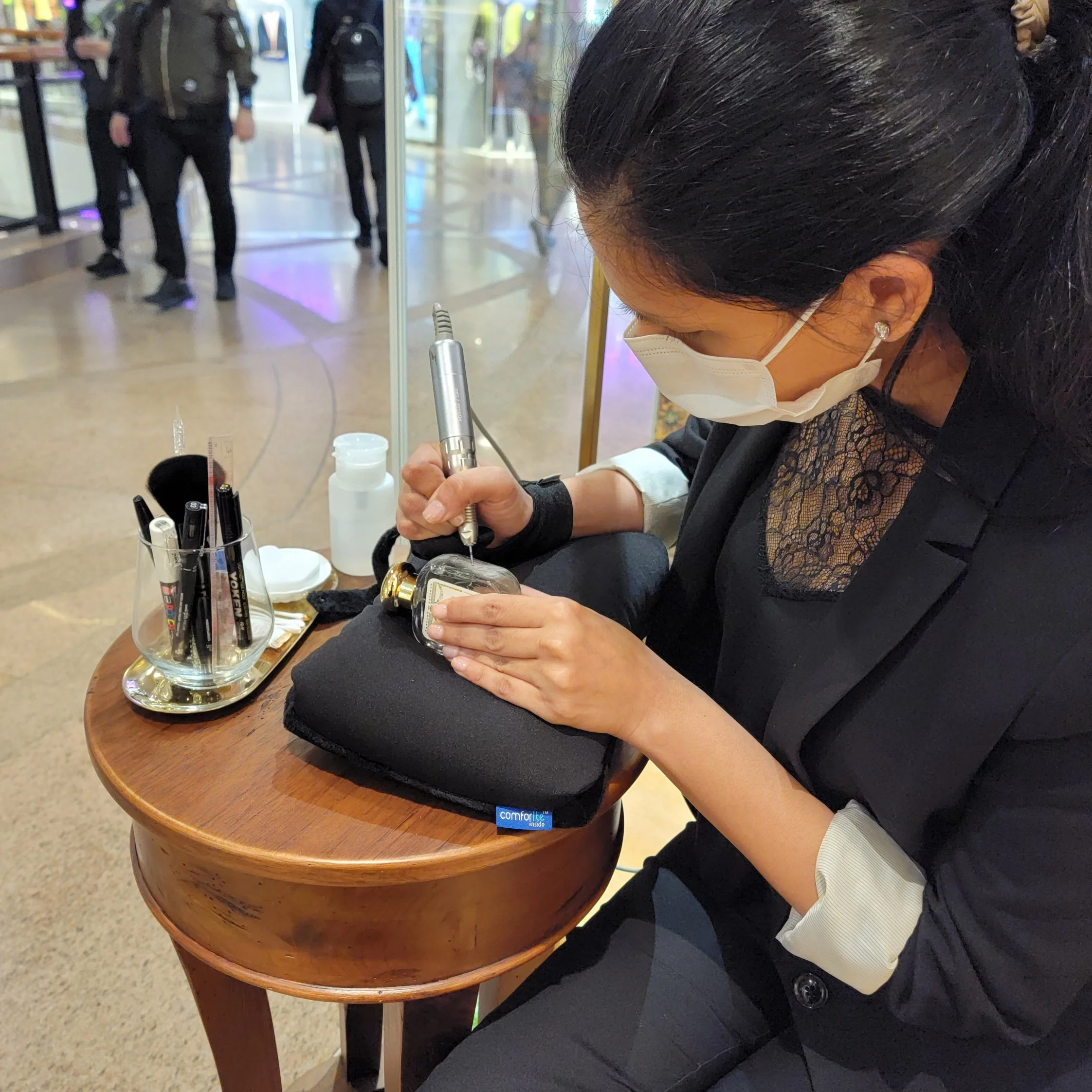 Hong Kong Luxury On-site Calligraphy Engraving