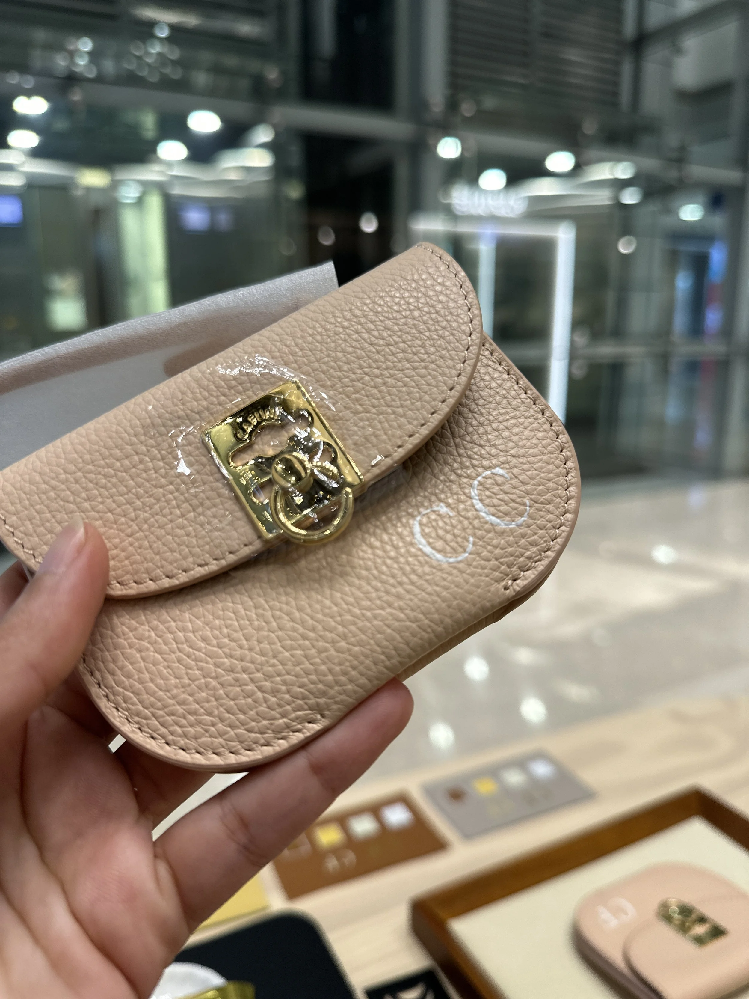 On-site Leather Painting on Bag Charms for Cafune Hong Kong pop up at IFC