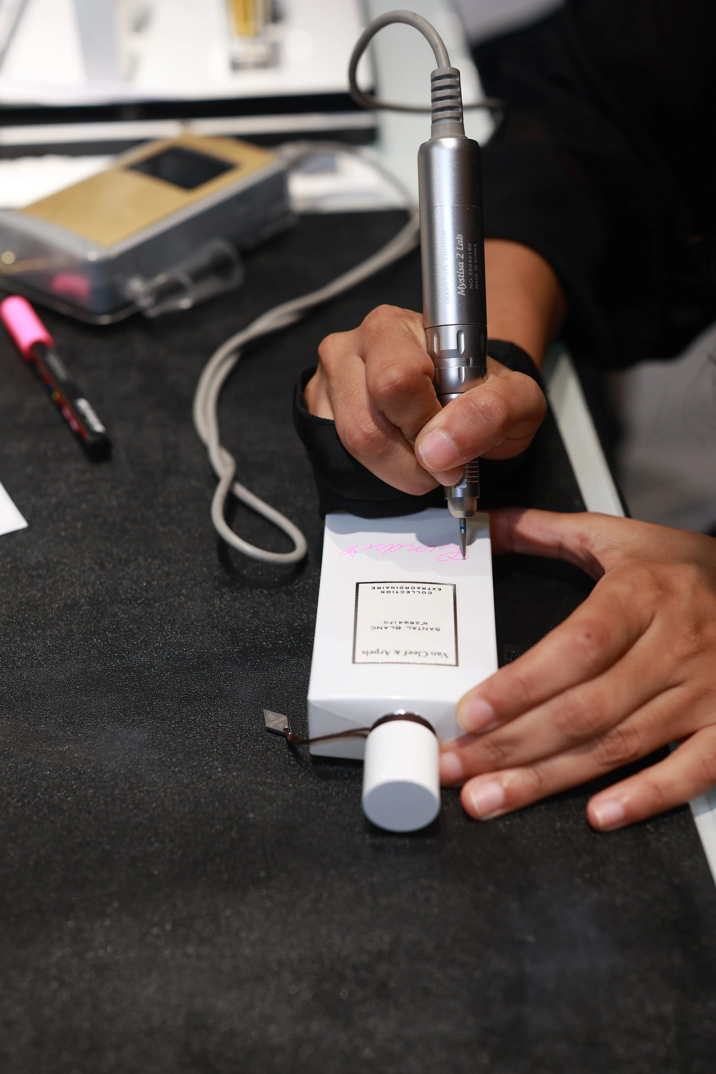 Hong Kong Calligrapher and Engraving Artist