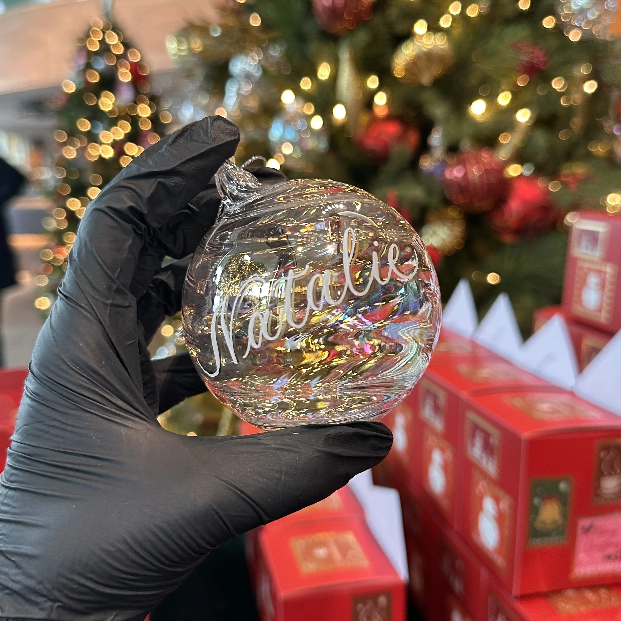 On-site calligrapher hong kong - personalised christmas ornaments for Centricity