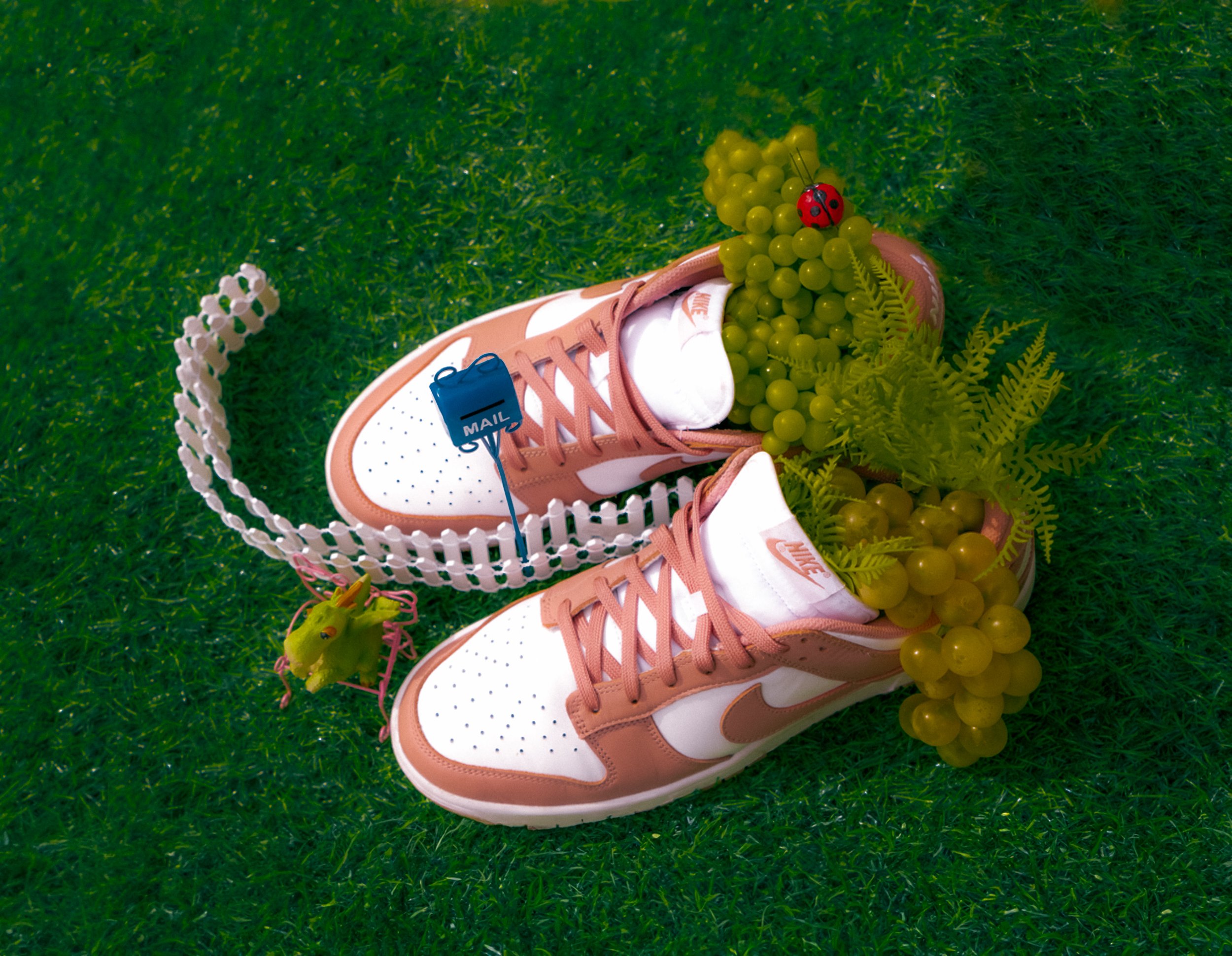 Dunktales w/ Nike (spec)
