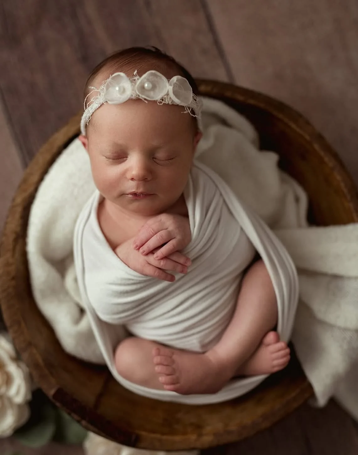 🤍 Now booking October-April 

#newborn #newbornphotography #newbornphotoshoot #newbornphotographer #rhodeisland #rhodeislandphotographer #rhodeislandphotography #riphotographer #babyphotography #babyphotoshoot #bostonnewbornphotographer #bostonnewbo