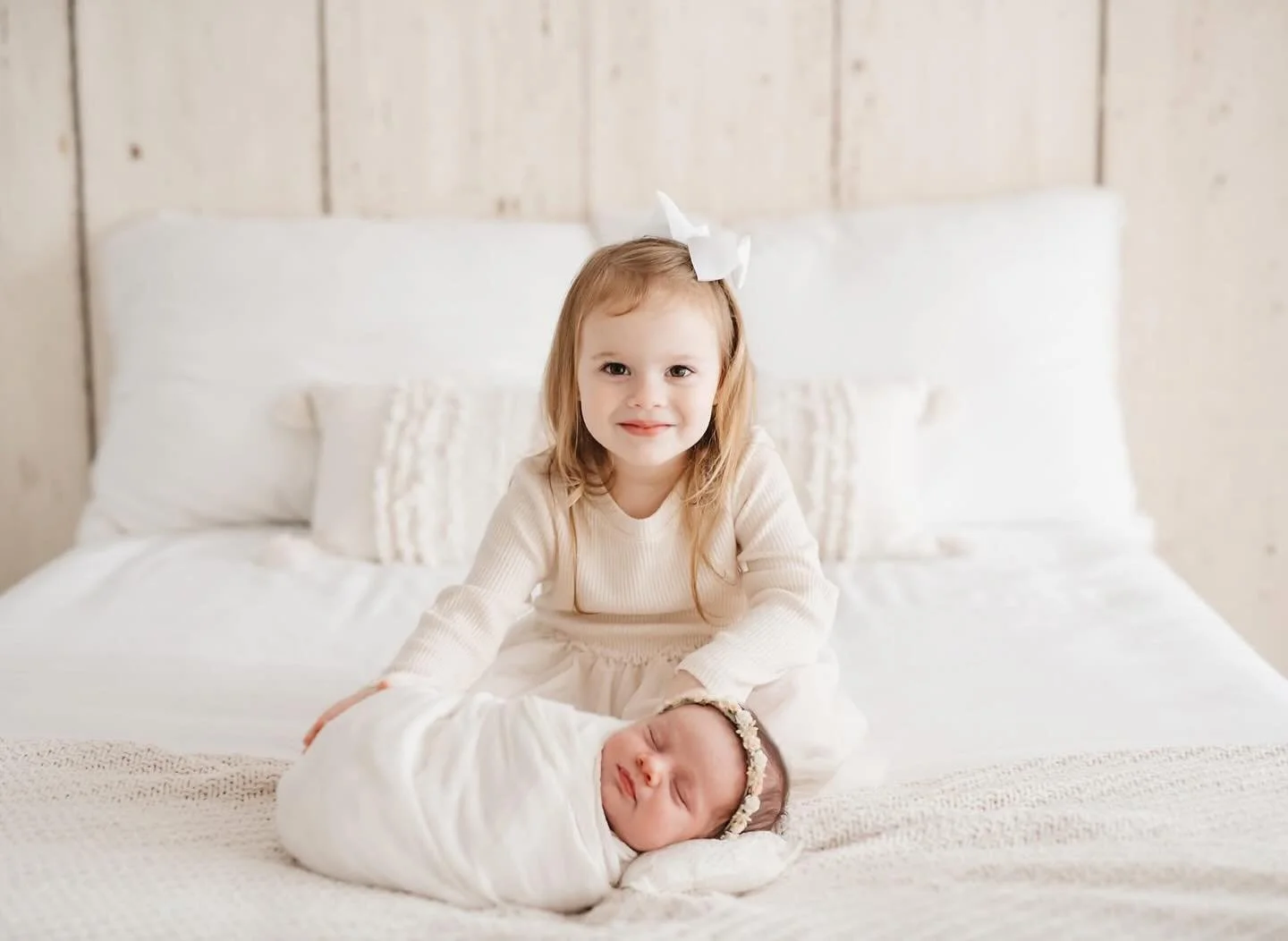 🤍 Now booking December-June

#newborn #newbornphotography #newbornphotoshoot #newbornphotographer #rhodeisland #rhodeislandphotographer #rhodeislandphotography #riphotographer #babyphotography #babyphotoshoot #bostonnewbornphotographer #bostonnewbor