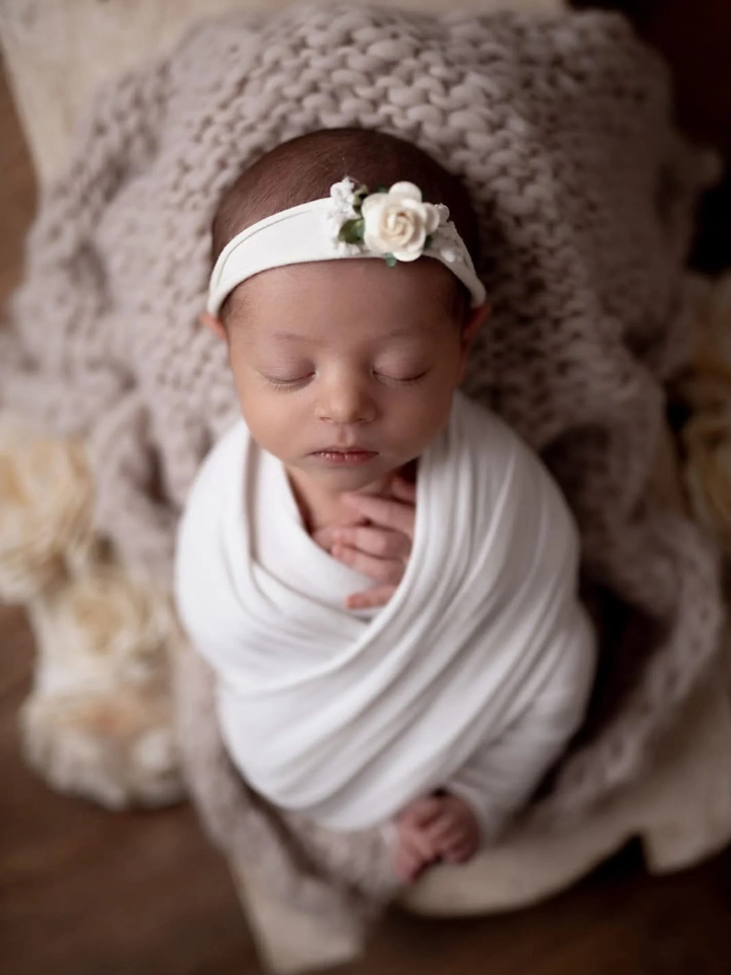 🤍 Now booking December-June

#newborn #newbornphotography #newbornphotoshoot #newbornphotographer #rhodeisland #rhodeislandphotographer #rhodeislandphotography #riphotographer #babyphotography #babyphotoshoot #bostonnewbornphotographer #bostonnewbor