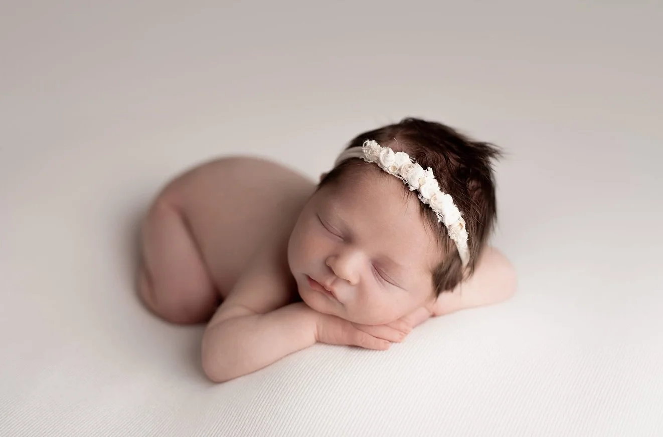 This sweet girl was perfect for her shoot 🤍 Now booking January-July

#rhodeislandphotographer #rhodeislandnewbornphotographer #rhodeislandmaternityphotographer #rhodeislandbabyphotographer #rhodeislandcakesmashphotographer