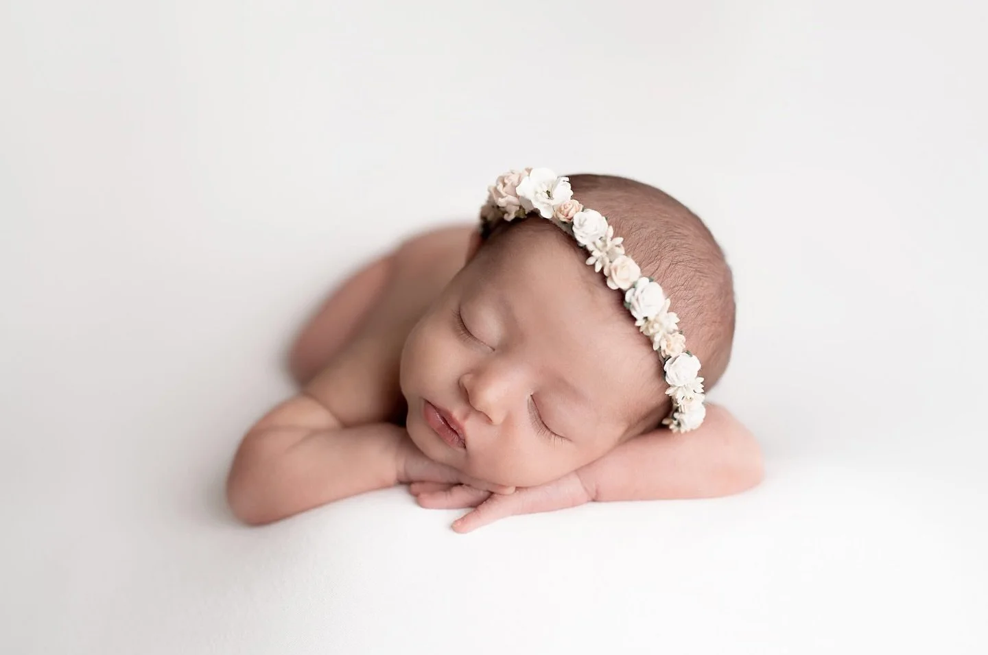 🤍 Now booking February-August

#rhodeislandphotographer #rhodeislandnewbornphotographer #rhodeislandmaternityphotographer #rhodeislandbabyphotographer #rhodeislandcakesmashphotographer