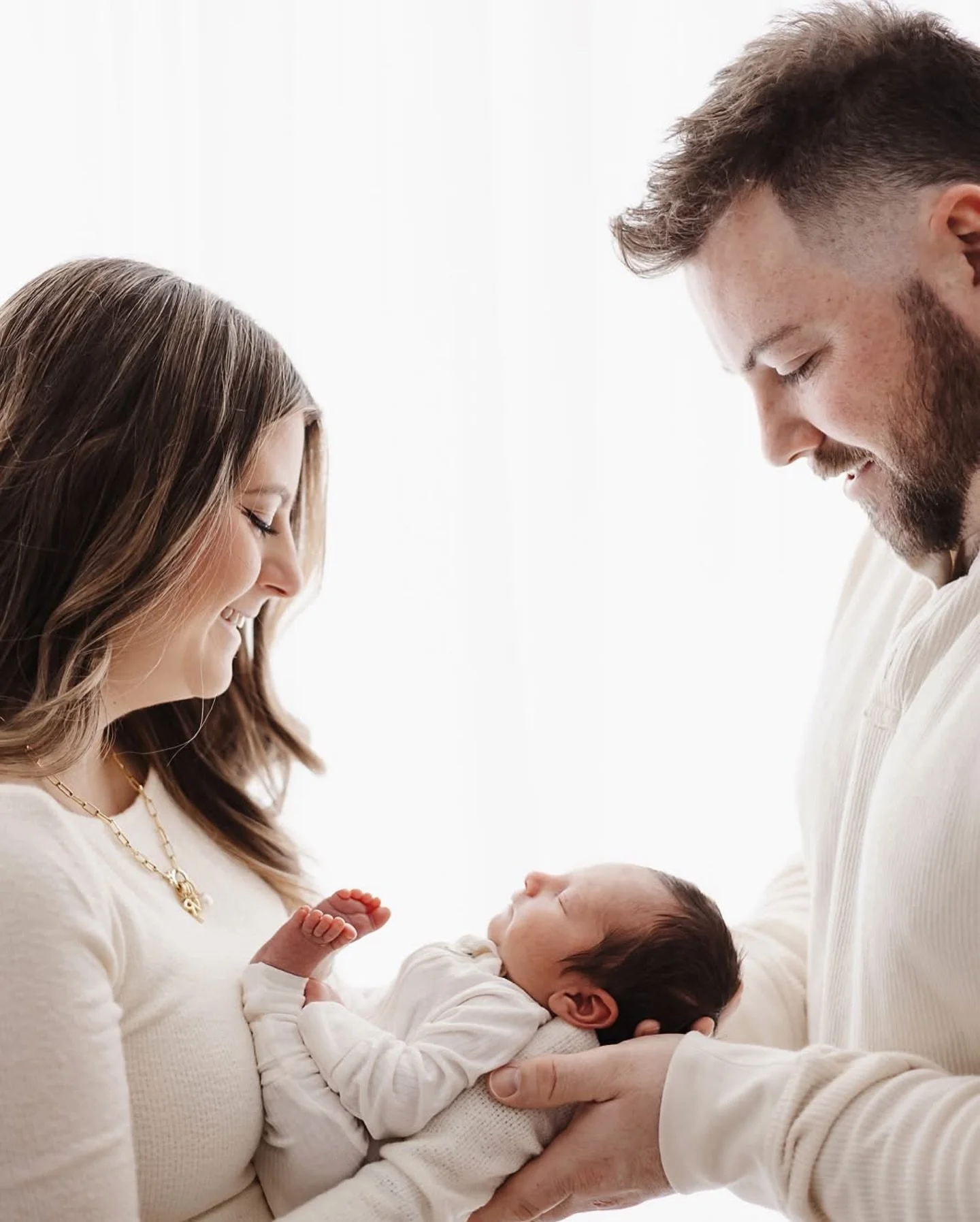 🤍 Now booking March-September

#rhodeislandphotographer #rhodeislandnewbornphotographer #rhodeislandmaternityphotographer #rhodeislandbabyphotographer #rhodeislandcakesmashphotographer