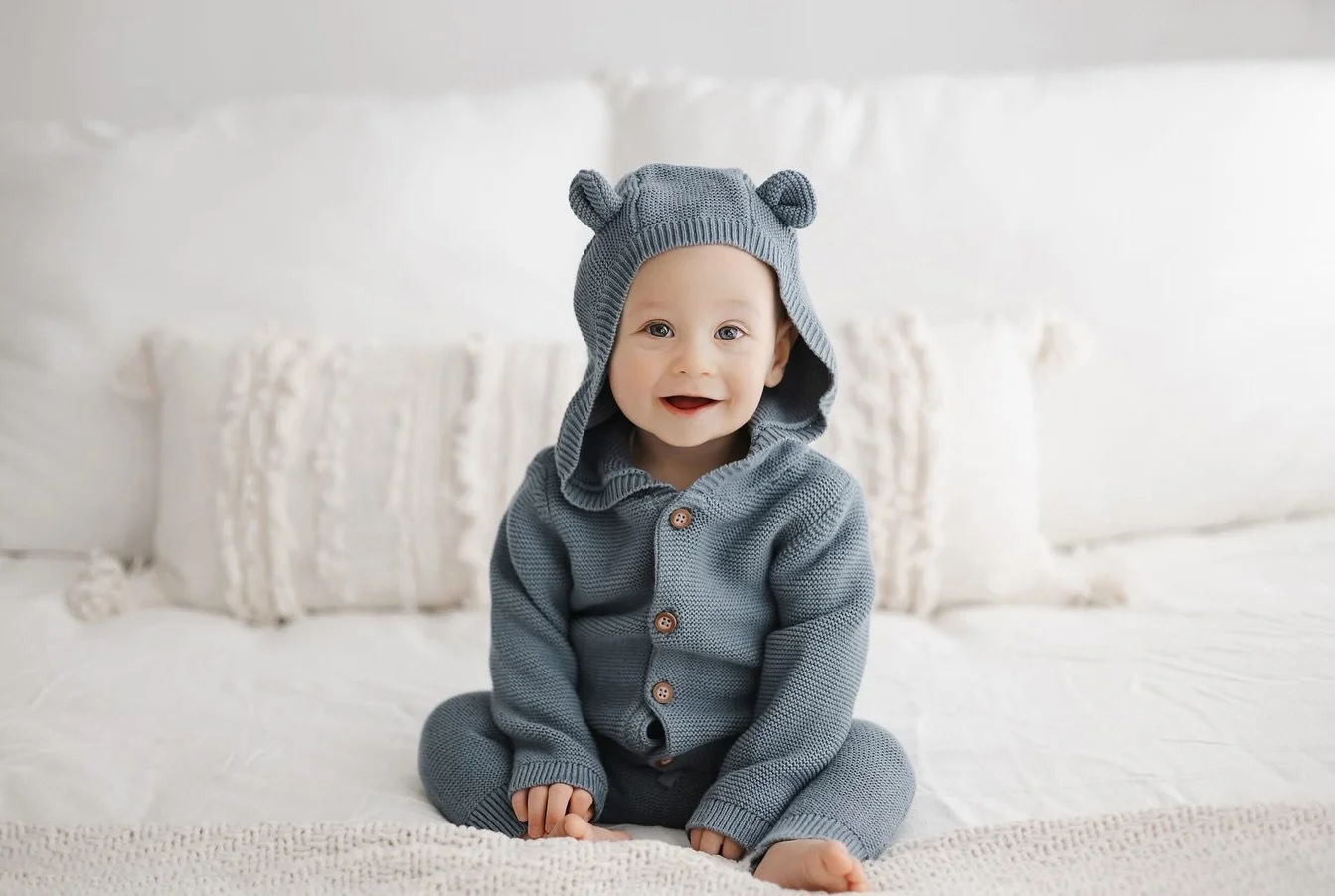 My sweet nephew at 8 months. 6-9 months is just the sweetest age for photoshoots 🤍 Now booking March-September

#rhodeislandphotographer #rhodeislandnewbornphotographer #rhodeislandmaternityphotographer #rhodeislandbabyphotographer #rhodeislandcakes