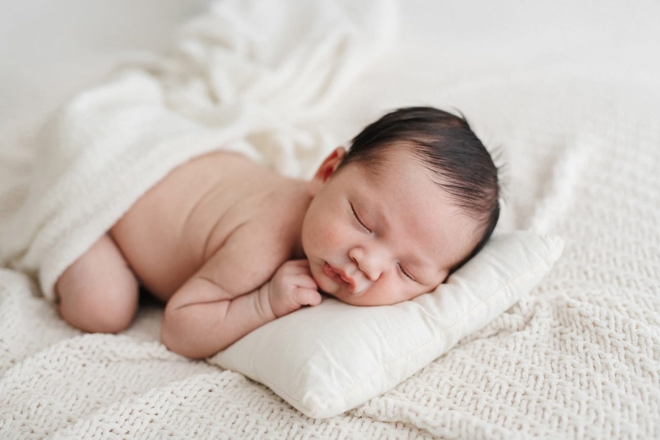 🤍 Now booking March-September

#newbornphotoshoot #bostonnewbornphotographer #babyphotography #newbornphotoshoot #massachusettsnewbornphotographer