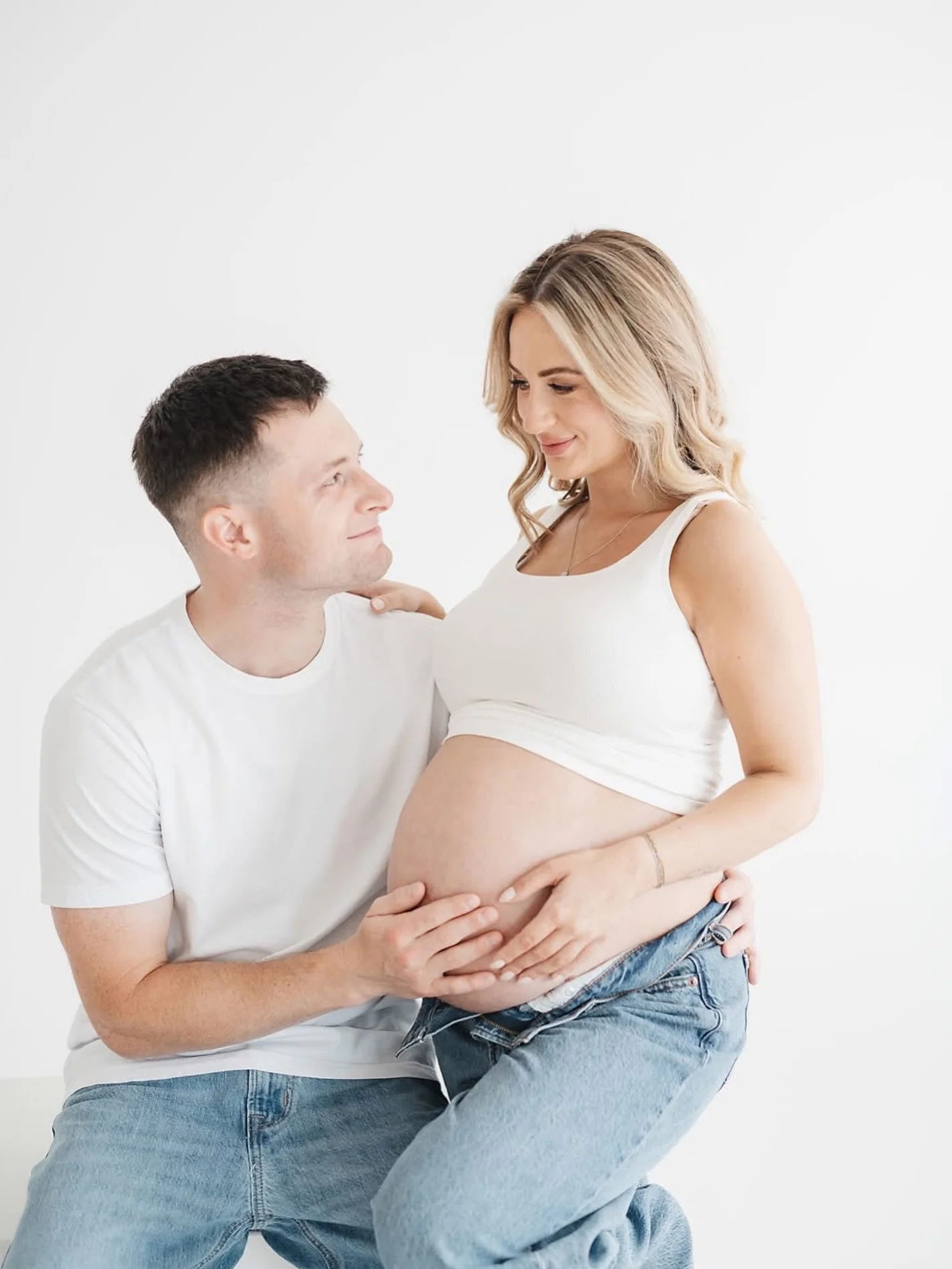 🤍 Now booking May-November

#newbornphotoshoot #maternityphotography #rhodeislandbabyphotographer #rhodeislandnewbornphotographer #rhodeislandmaternityphotographer