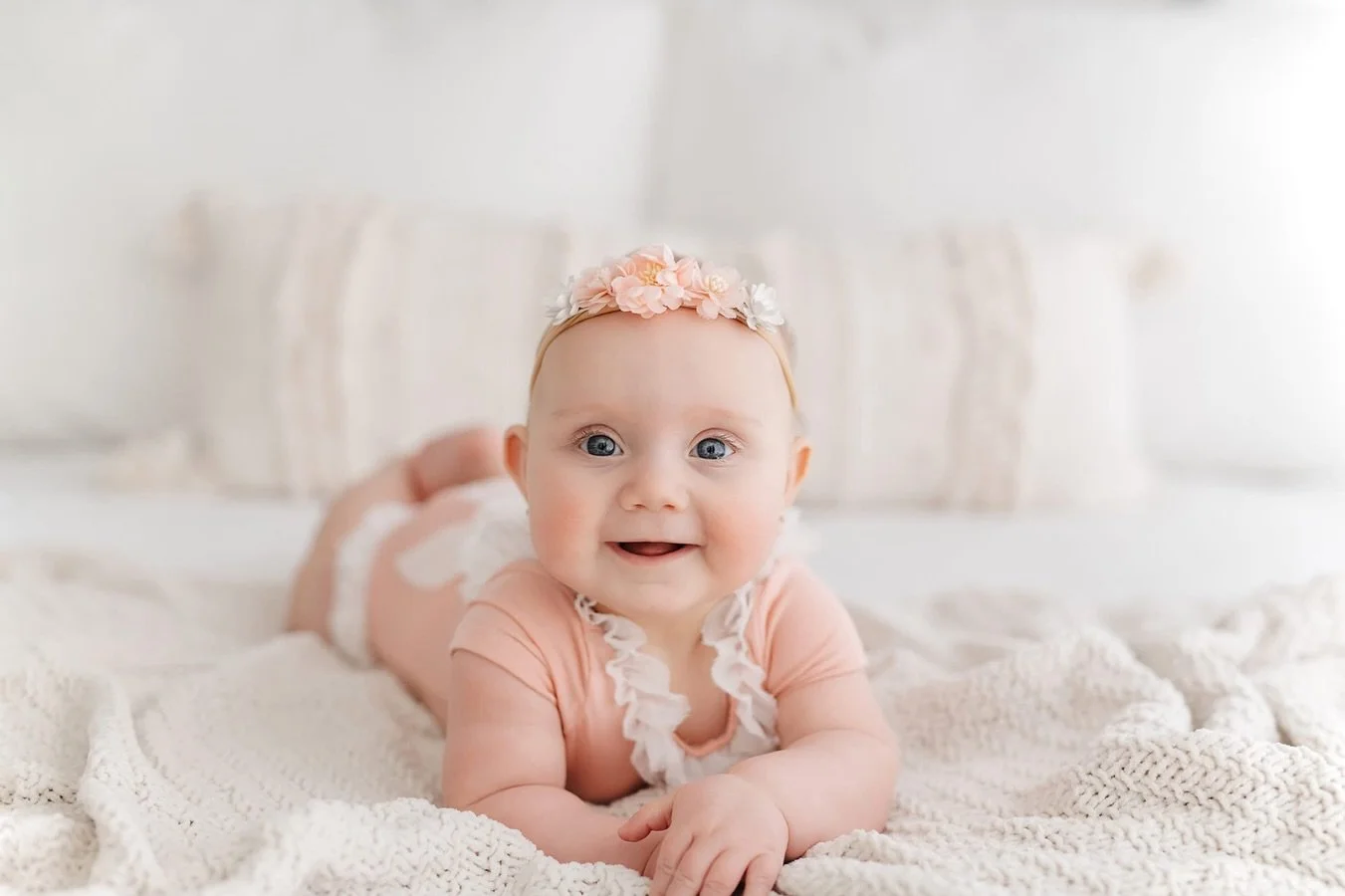 🤍 Now booking May-November

#newbornphotoshoot #babyphotography #rhodeislandbabyphotographer #rhodeislandnewbornphotographer #rhodeislandmaternityphotographer