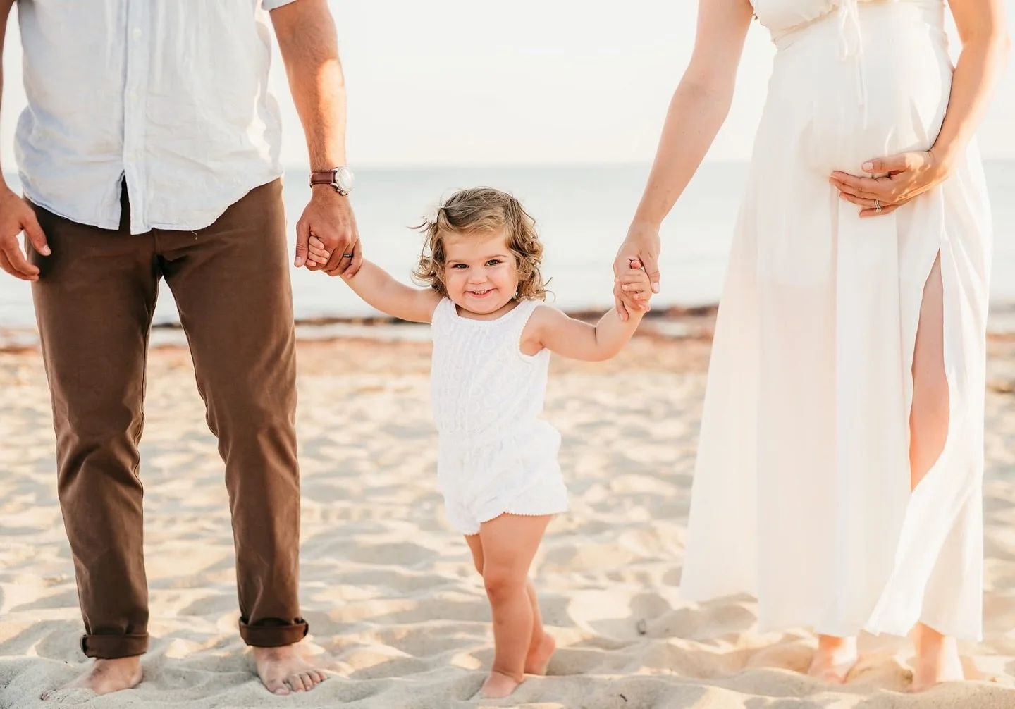 Don&rsquo;t forget to book that beach shoot for July or August 🤍 Now booking May-November 

#rhodeislandphotographer #newenglandsummer #beachphotoshoot #maternityphotography #familyphotography