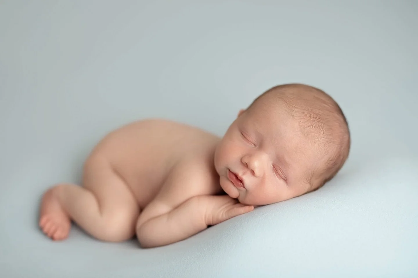 🤍 Now booking June-December

#newbornphotoshoot #babyphotography #rhodeislandbabyphotographer #rhodeislandnewbornphotographer #rhodeislandmaternityphotographer