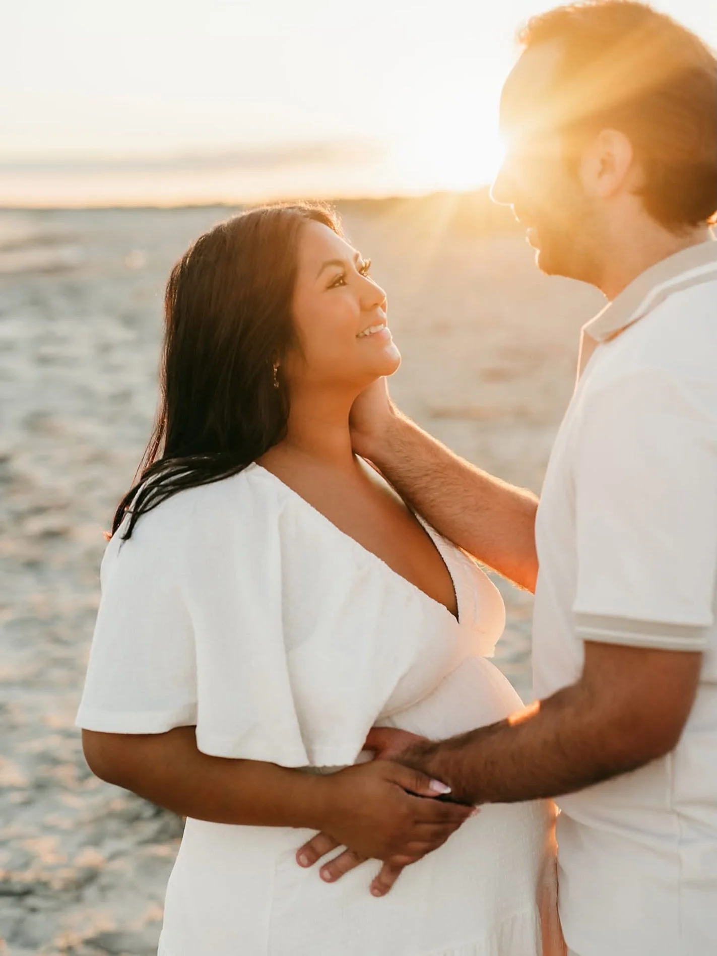 🤍 Now booking June-December 

#rhodeislandphotographer #newenglandsummer #beachphotoshoot #maternityphotography #familyphotography