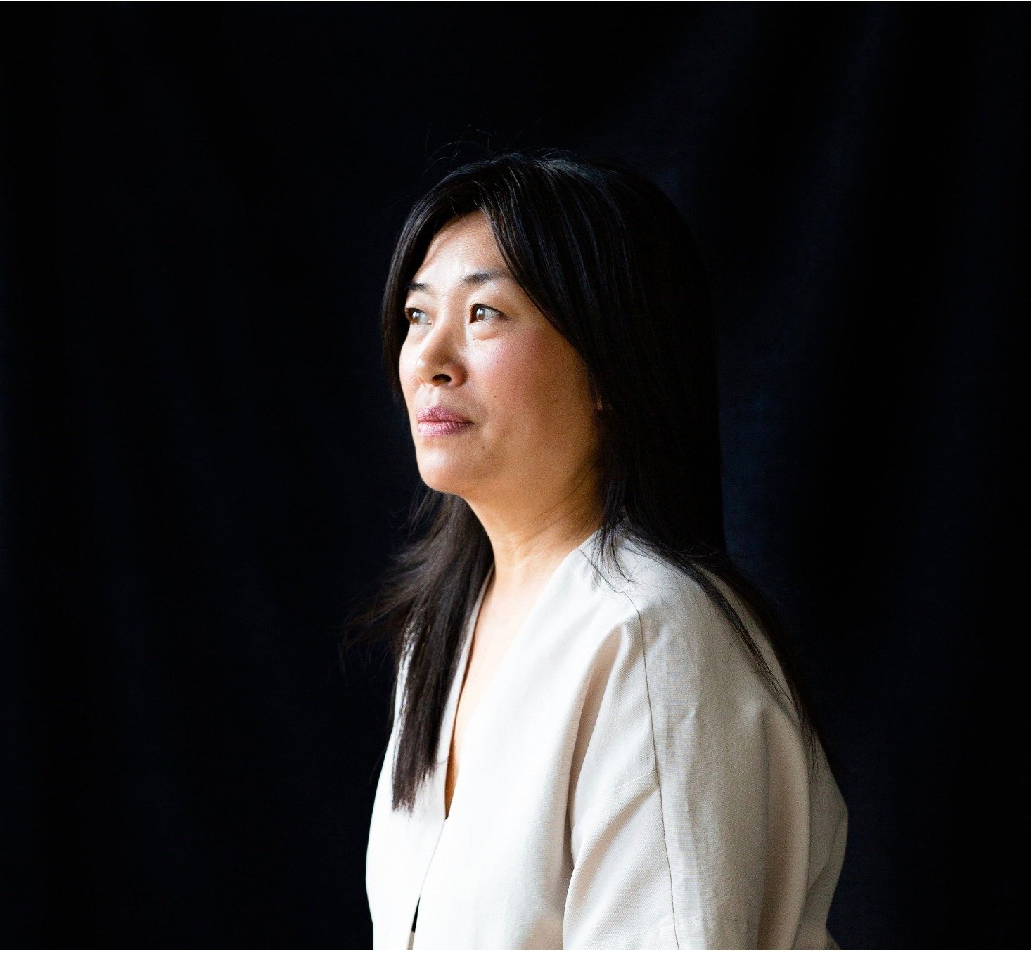 FREE Artist&rsquo;s Talk with Cindy Mochizuki on June 1! 

Join us in our studios for an engaging talk with exhibiting artist Cindy Mochizuki. Curious to learn more about Ancestral Dreams &amp; Other Premonitions, and Mochizuki&rsquo;s process of mem