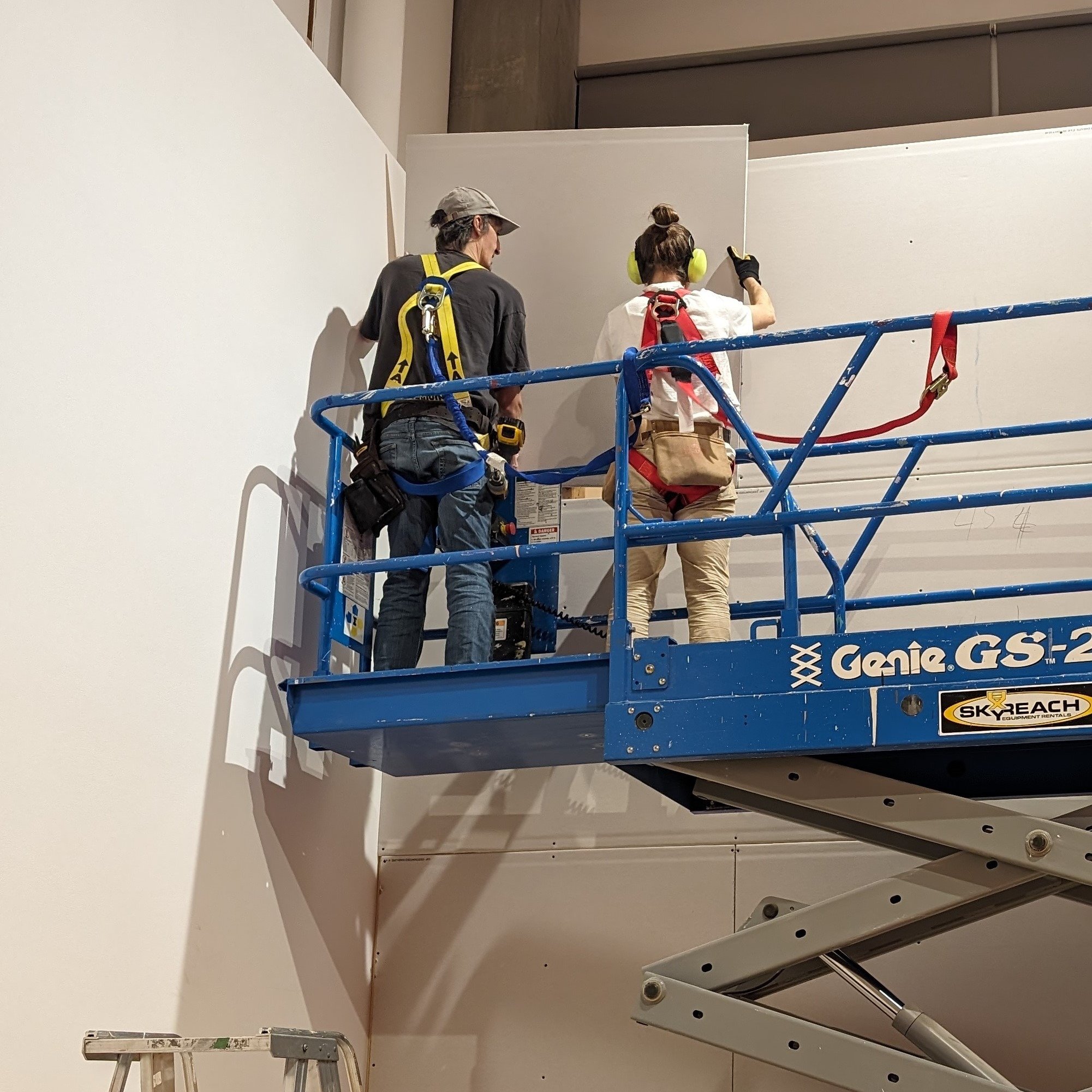 WE ARE HIRING &ndash; INSTALLATION ASSISTANT. 

The Installation Assistant assists with the de-installation and installation of exhibitions for approximately 2 weeks (35 to 40 hours/week) every 3 to 4 months on average (early January, May, September,