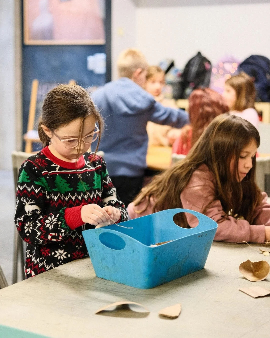 WINTER DAY CAMP! 

Join us for a fun-filled day of holiday art-making and exploration! 

Young artists will spark their seasonal excitement through creative projects inspired by the spirit of generosity and giving that surrounds this time of year. 

