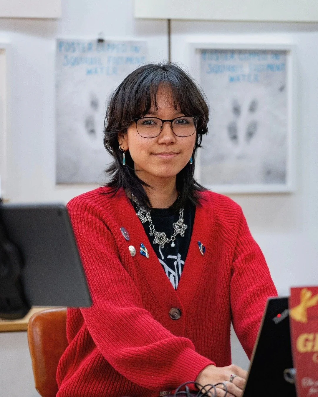 INTRODUCING CHARLIE NAPOLEON 

Charlie is the Lead Visitor Experience Representative here at the Kamloops Art Gallery. Their role covers a wide variety of areas, from welcoming visitors at the admissions desk, facilitating programs in the studios, to