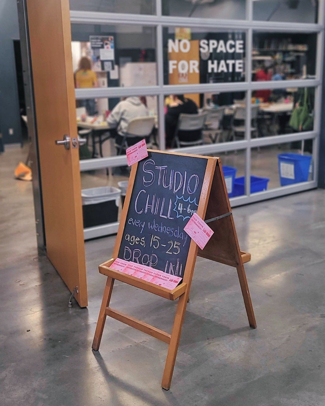 ✨ STUDIO CHILL IS BACK✨ 

Wednesdays 
4:00 pm to 6:00 pm 
Ages 15 to 25 
FREE , drop in 
Kamloops Art Gallery Studios 

Join us in our studios on Wednesday evenings to develop your skills and art practice. Studio Chill is a space for you to drop-in a