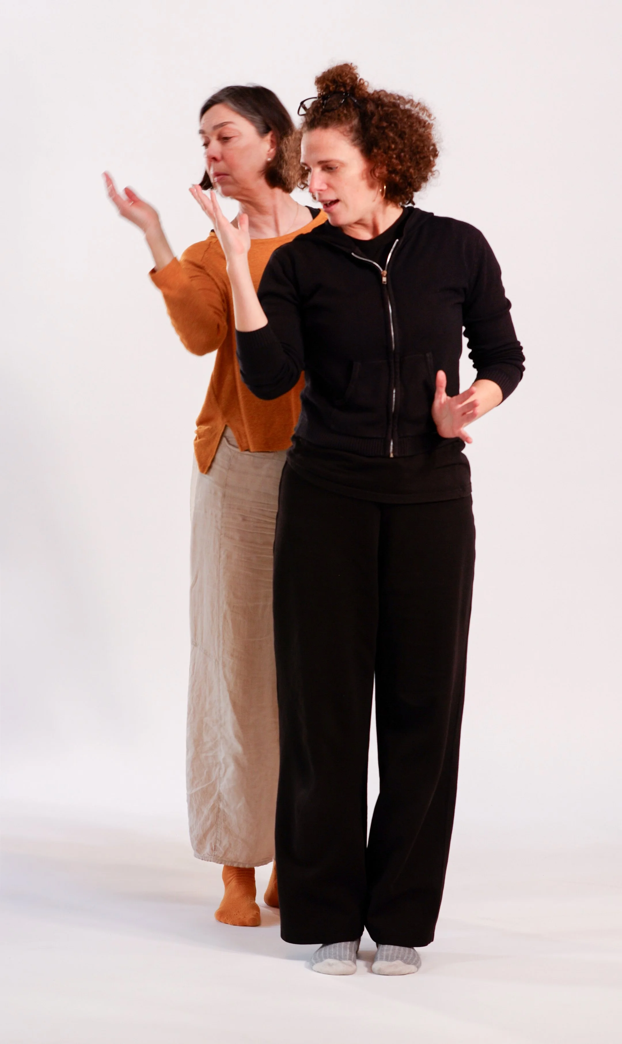 BECOMING: An embodied dance and writing workshop&nbsp;with artist Luciana Freire D’Anunciação