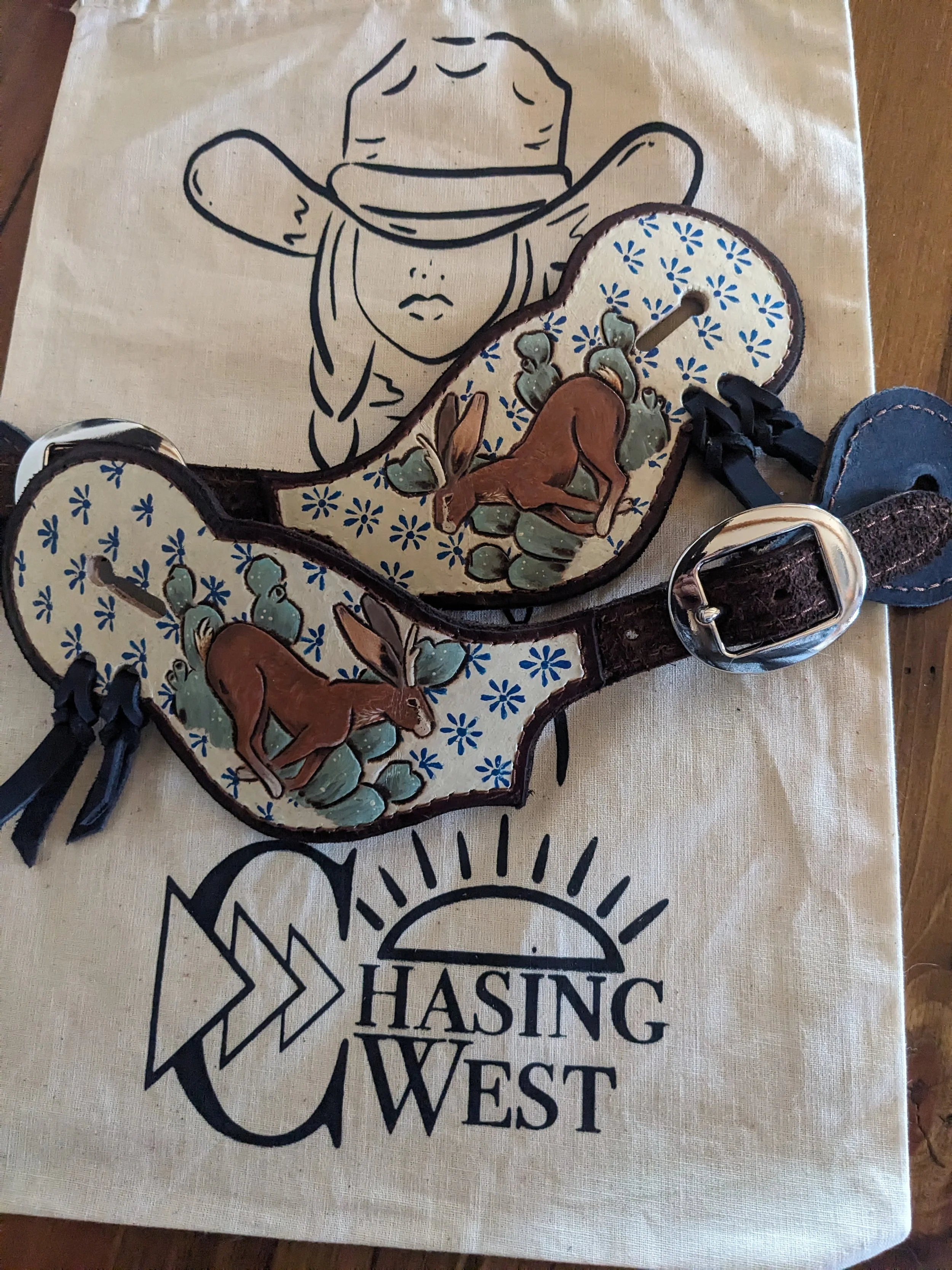 Hares of Heritage Spur Straps