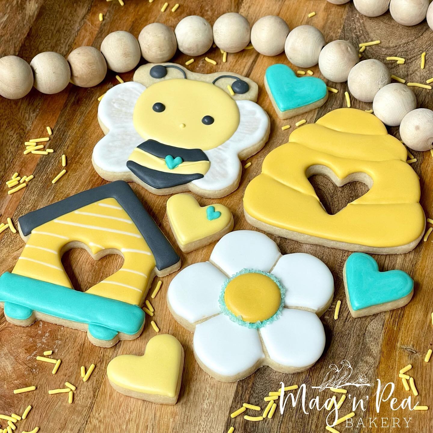 It&rsquo;s Volunteer post day! @icingsmiles is one of the amazing organizations I volunteer bake for. Icing Smiles Sugar Angels (that&rsquo;s me) send cookies (no specific theme provided) that will help brighten a patient and their family&rsquo;s day