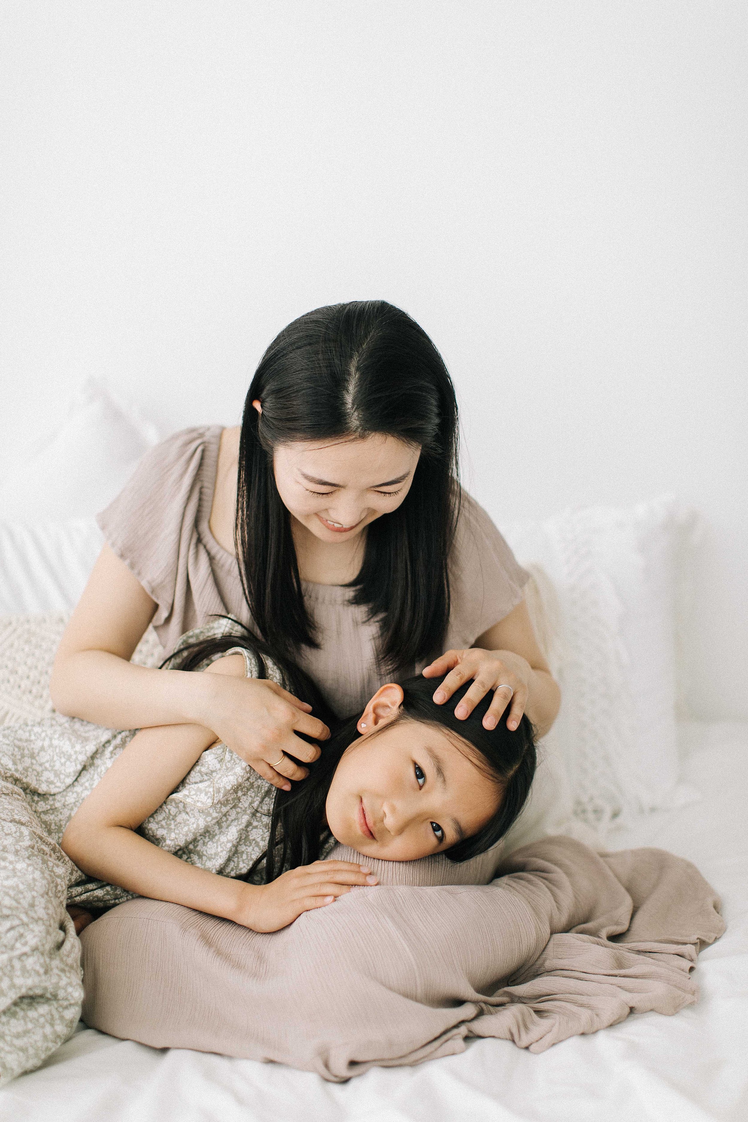 studio_motherhood_session .jpg