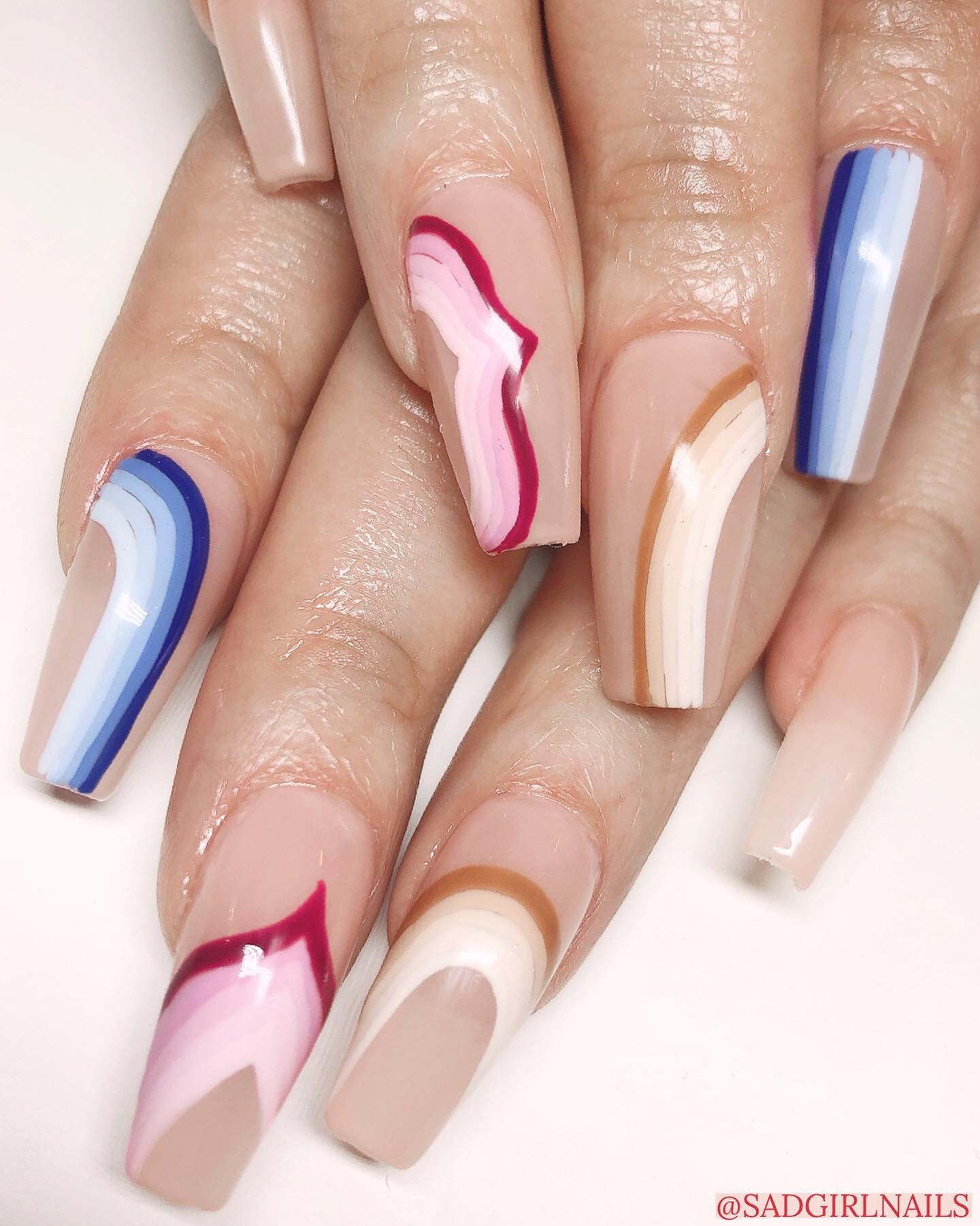 🌊🔹🖍&diams;️🛼🪁🌙✨🧿🌀❗️❌
Book your appointment online. Click the link in bio 💋
Inspiration original artwork by @osgemeos
.
.
.⠀⁠
.
#nailart #nails #nailsofinstagram #nail #gelnails #manicure #naildesign #nailsonfleek #nailstagram #nailsoftheday 