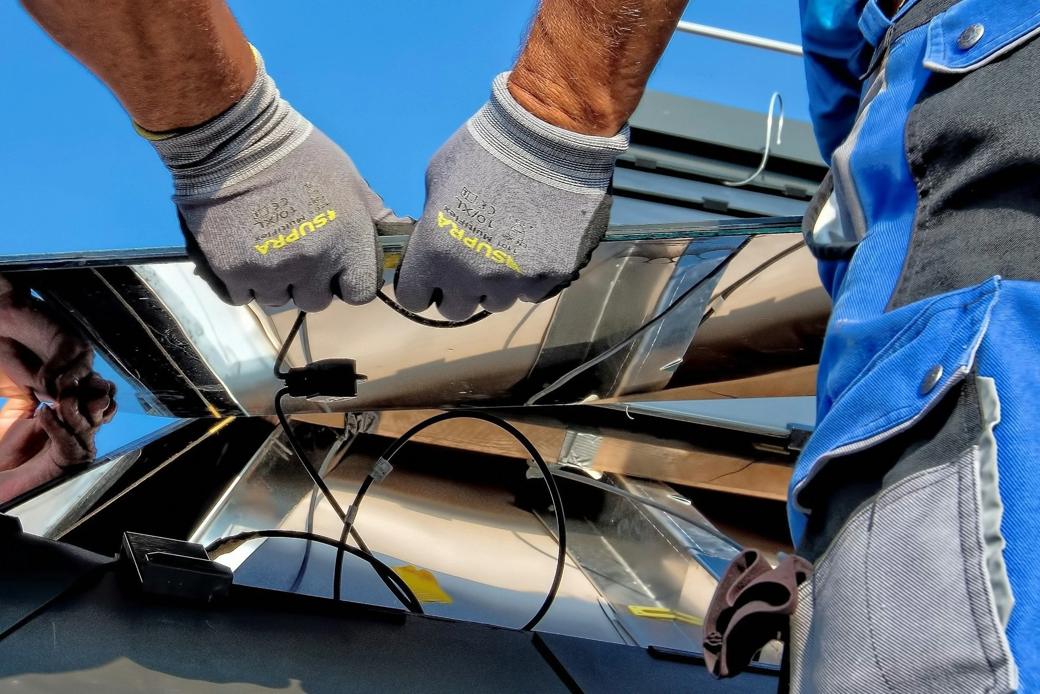 The quality, material, and design of a roof affect heat absorption and retention, making an energy-efficient roof essential for reducing energy costs by regulating indoor temperatures effectively without overreliance on heating or cooling system.