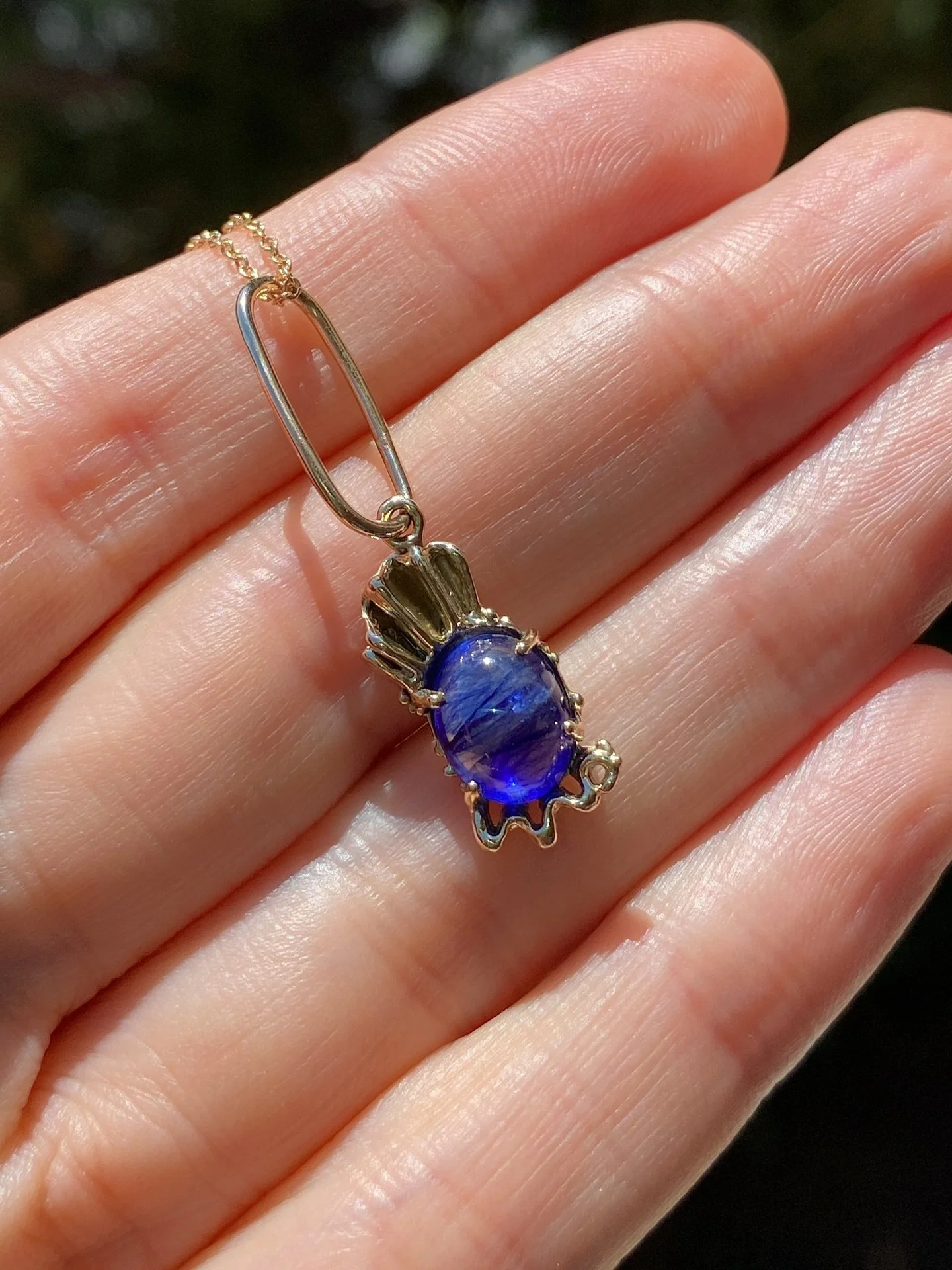 The MPD Holiday Sale runs through tomorrow, Thursday, November 13th 🎁 Swipe left to see a few of the ocean-hued beauties available!

Use code: Thankful20 at checkout for 20% off styles found on the *Ready to Ship* page.

And YES the 20% discount cod