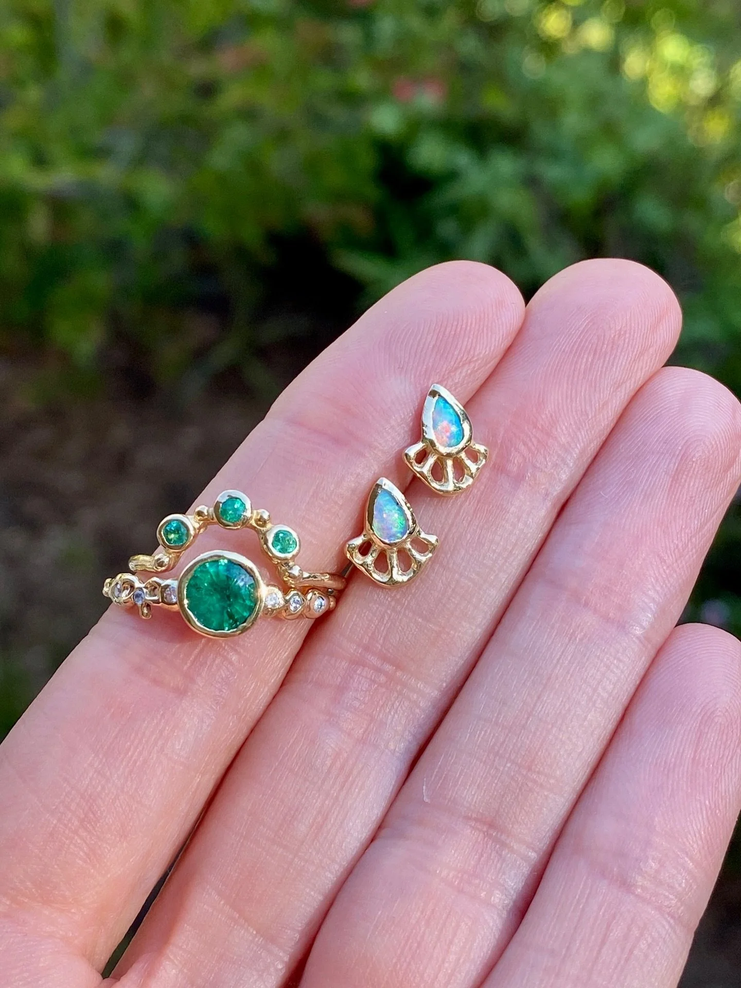One of the most common questions I get from clients looking for gifts for loved ones&hellip; what do I pair this with? How do I mix or match with jewelry they already own?

Keep those questions coming! Send me photos! I love figuring out the perfect 