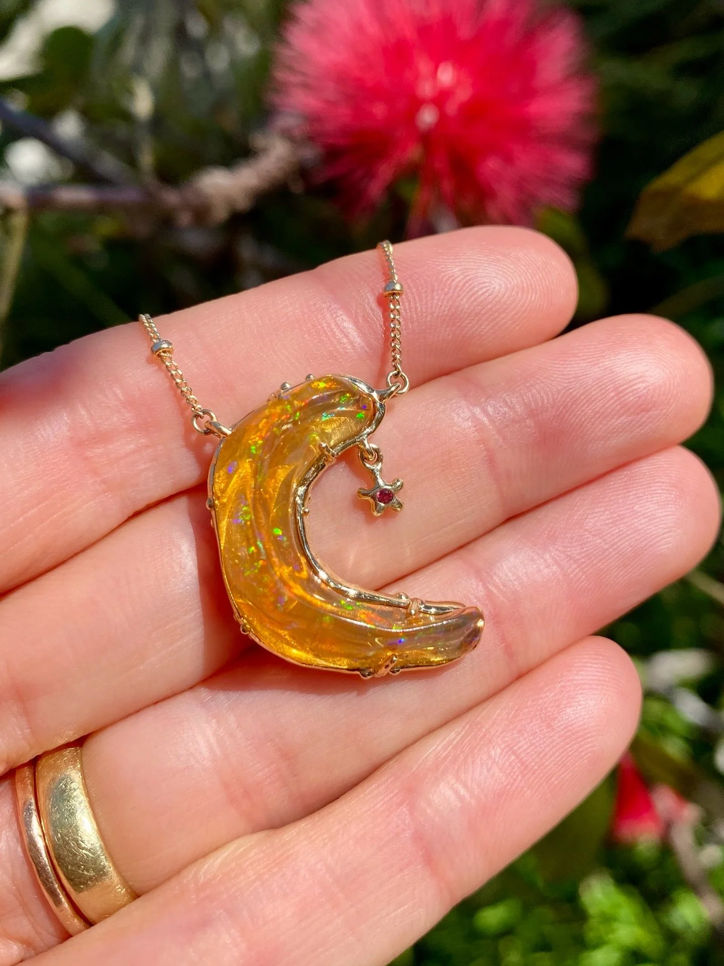 For those of you still looking to shop MPD this season 🎁✨ whether for yourself or to gift a loved one. You can do so through @aheutsche in Studio City, CA!

We recently added to our display in store! Swipe through for a vibrant and sparkling collect