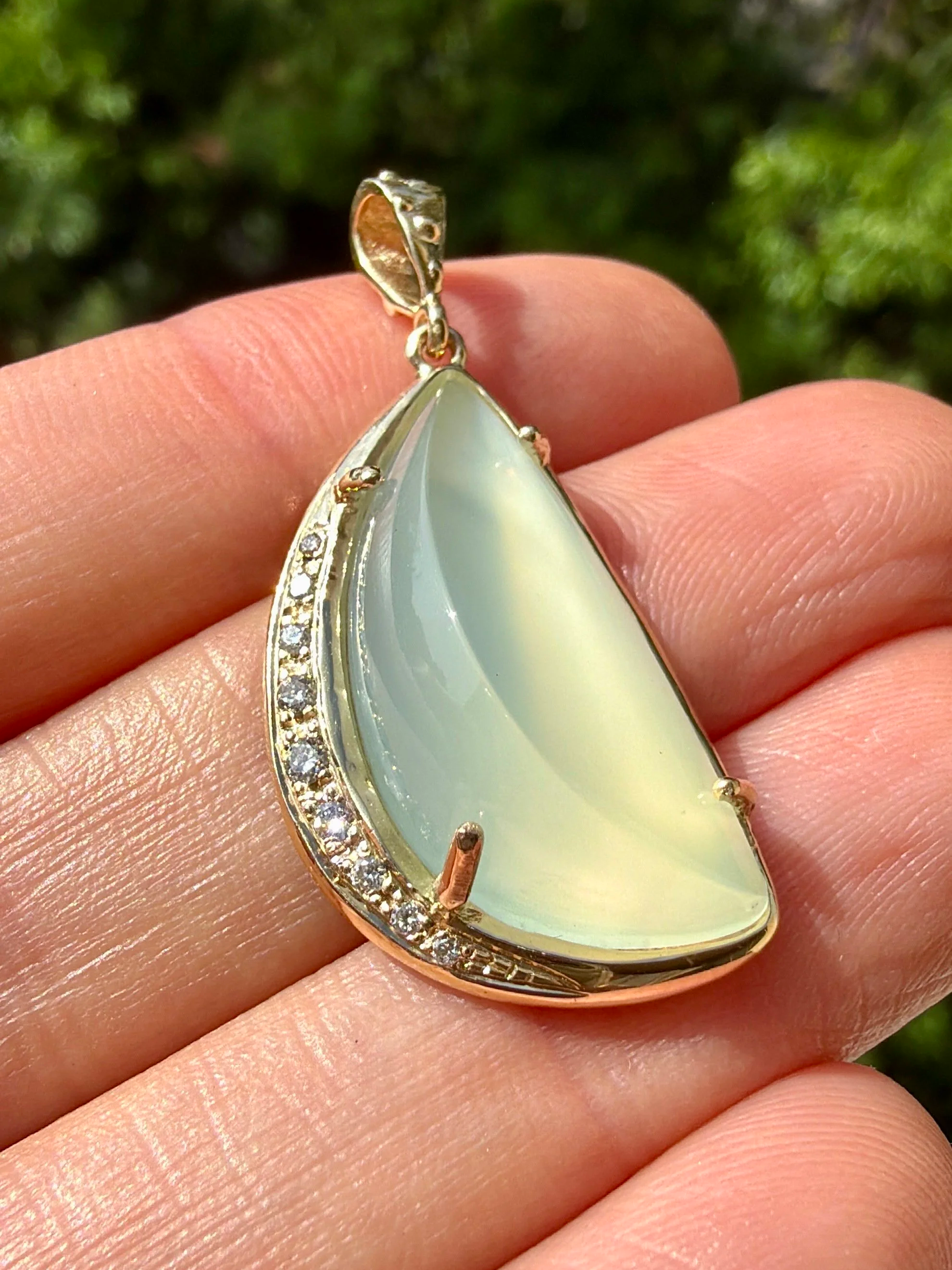 14k gold gem silica diamond moon pendant