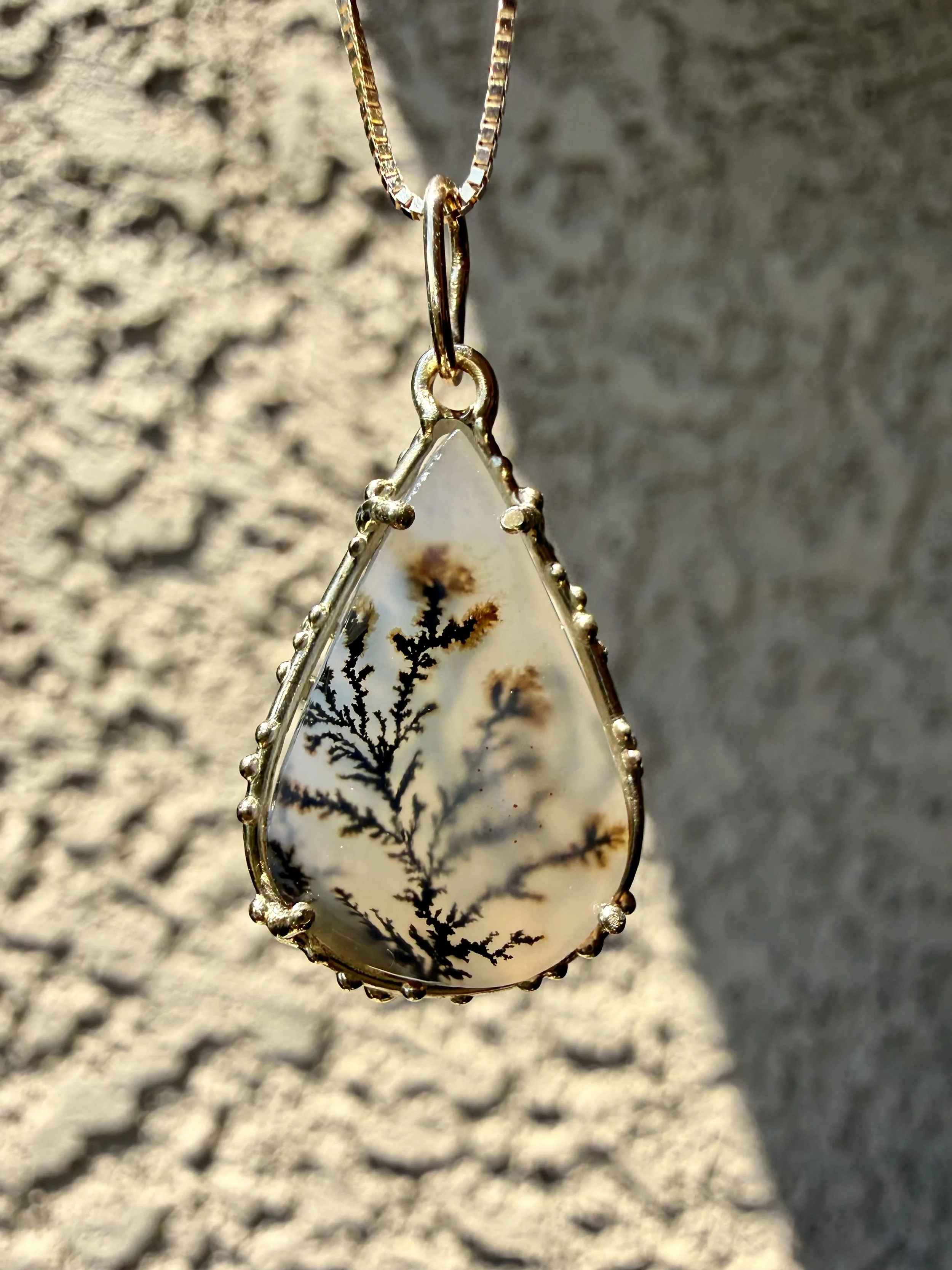 Coral dendritic agate.jpeg