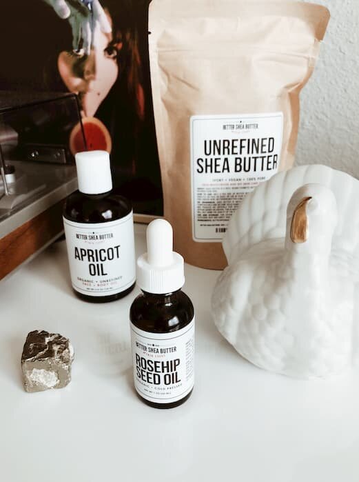 4 Benefits Of Rosehip Oil That Makes It A Skin Routine Game Changer The Violet Fog