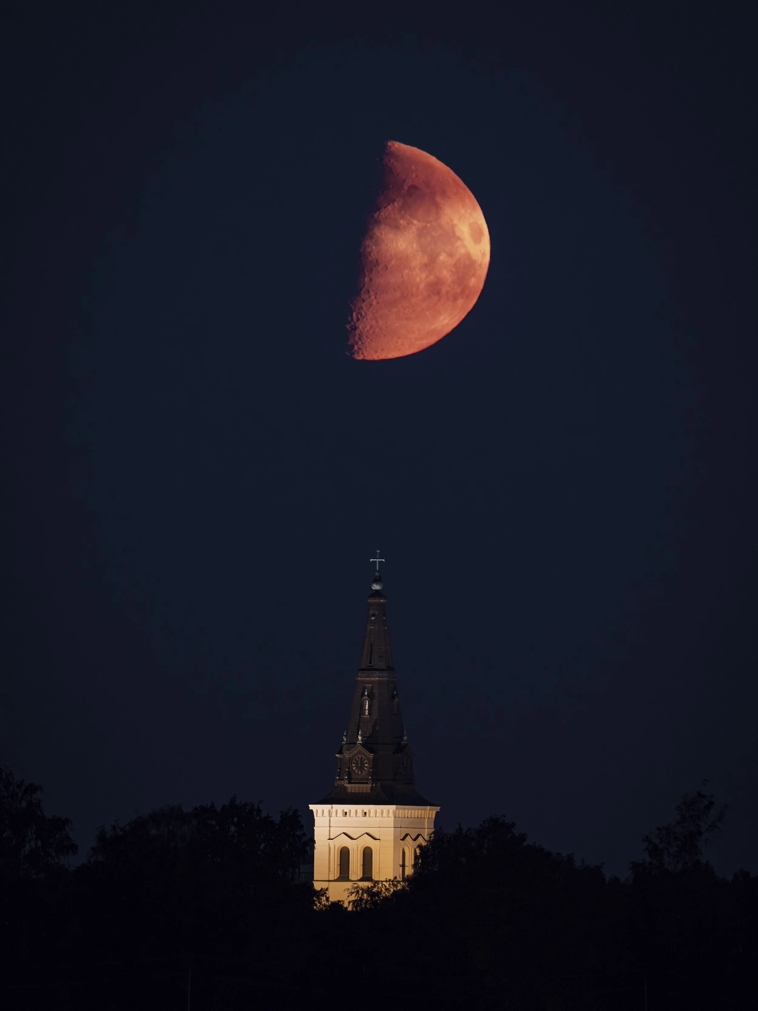 Domkyrkan Halvmåne 40x30 CMYK 8bit.jpg