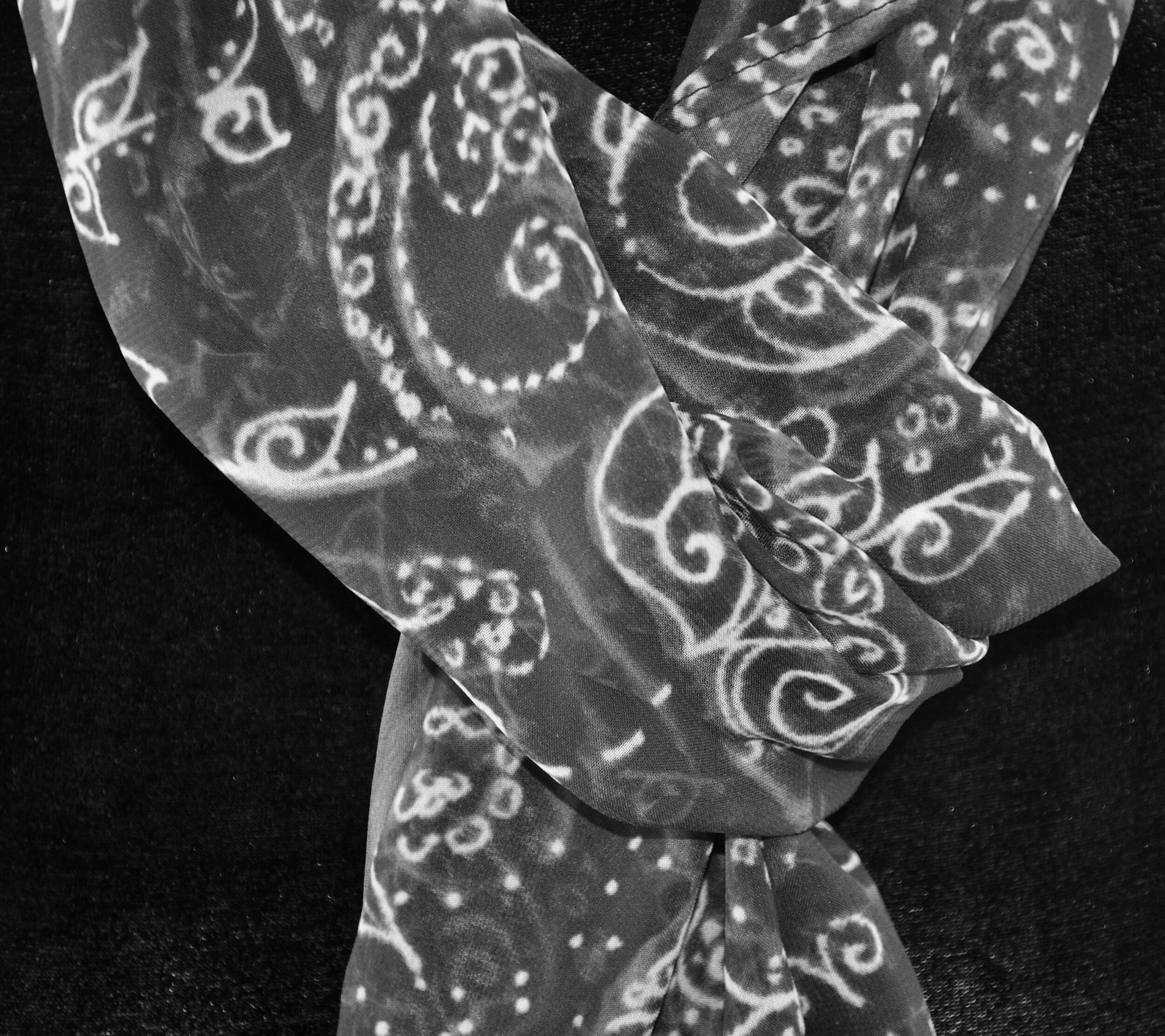 HeartSpaceBlkScarf2.jpg