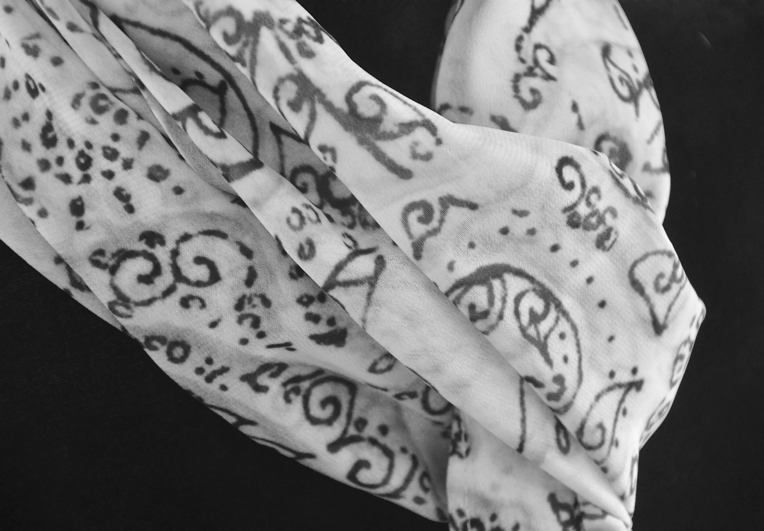 HeartSpaceWhtScarf2.jpg