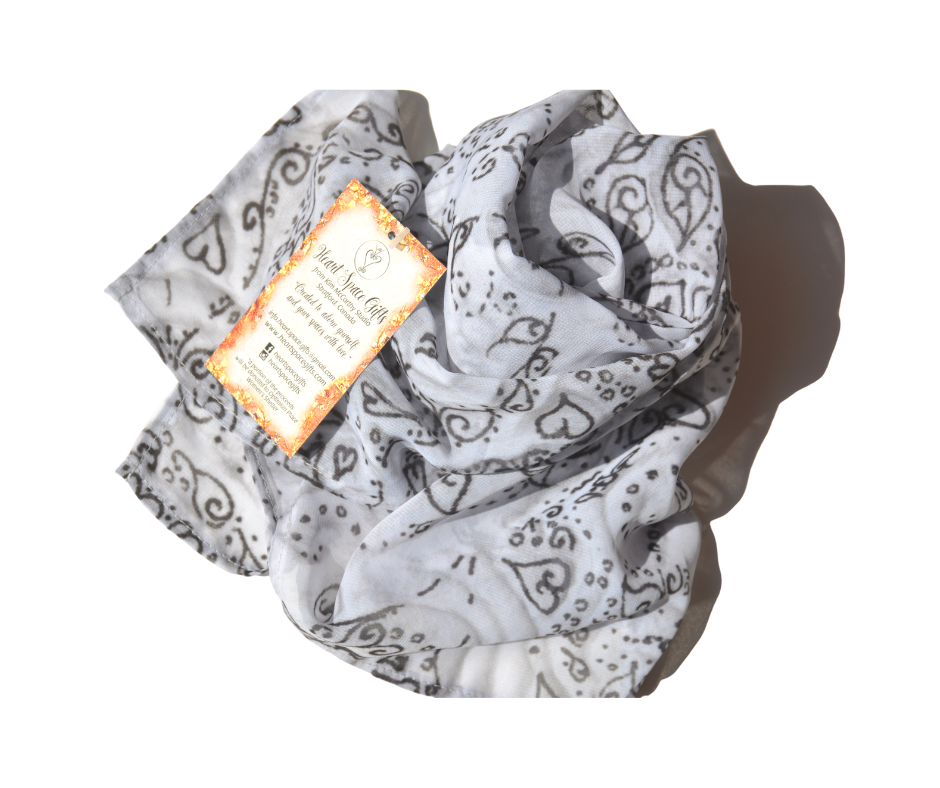 HSGwhtscarf&tag.png
