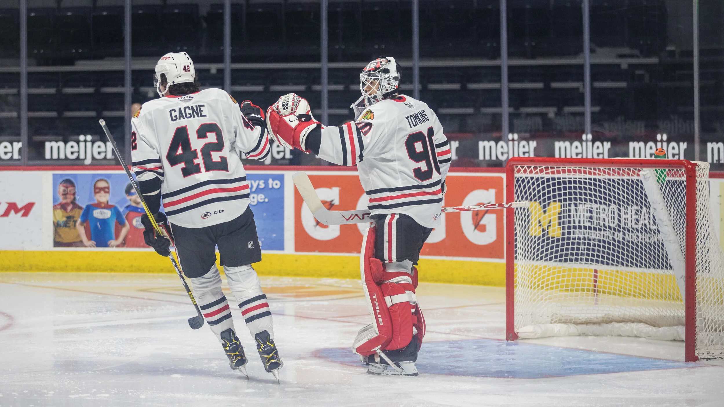 ROCKFORD ICEHOGS GAME RECAP: OT Streakin’ RFD (2) GR (1)