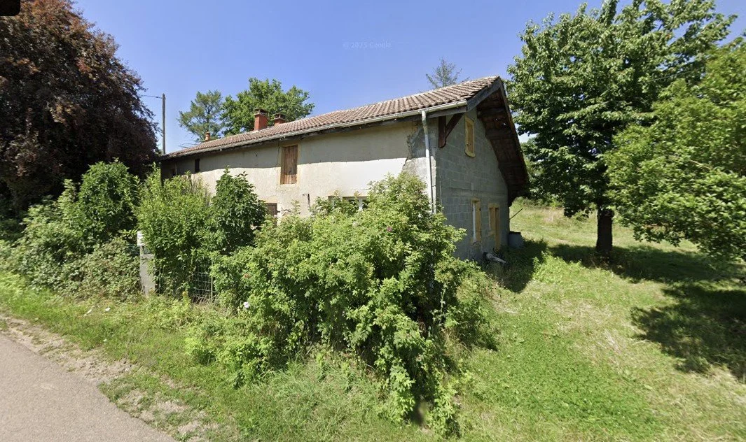 Saint Denis de Cabanne : 76.500,00 €