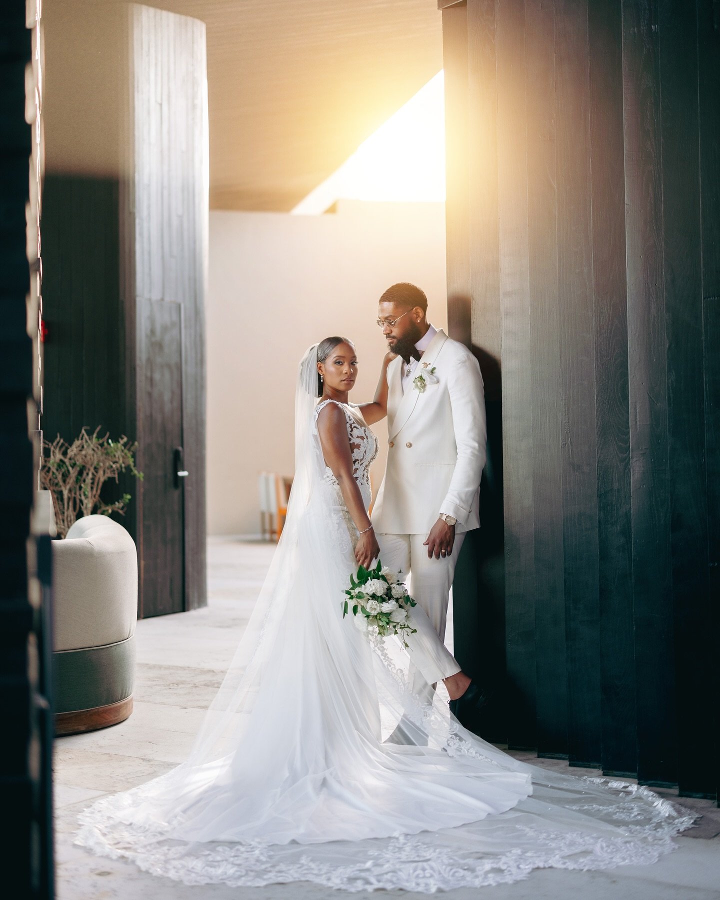 Full of love and light. 
&mdash;
Planning &amp; Design: @bastonishedevents | Photographer: @photosbyreem | Video: @bwilliamsproductions | Florals: @pinacate0202 | MUA: @lonicely | Hair: @dommiecole | Bridesmaids MUA: @jdayeartistry | Rentals: @wareho