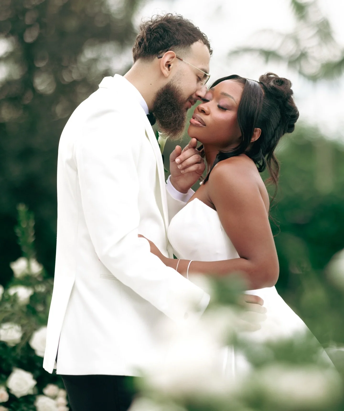 Junie + Amine 💍 
&mdash;
Photography: @photosbyreem 
Wedding planner: @eventsonabudget 
Videography: @bjproductions_ 
Venue: @granparaisogardens